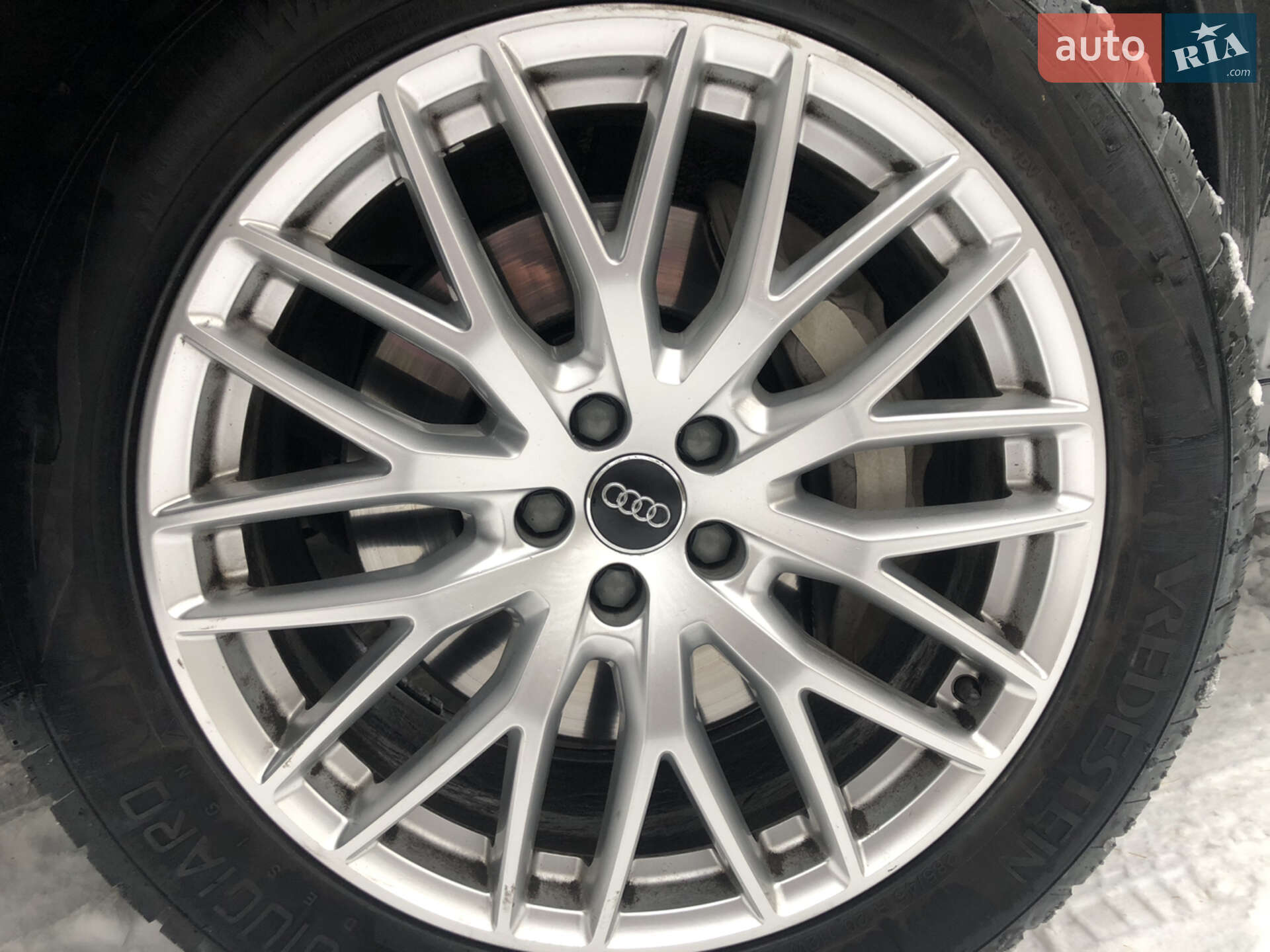 Audi Q7 2015 VIN WA1LAAF70HD000468 фото оголошення 51 з 96