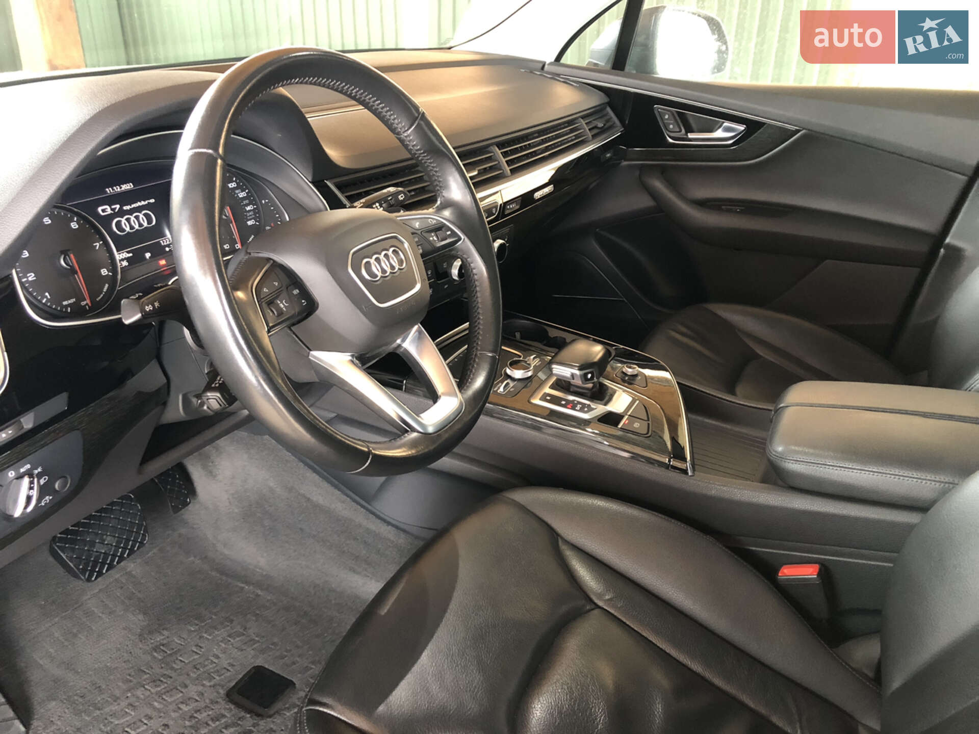 Audi Q7 2015 VIN WA1LAAF70HD000468 фото оголошення 9 з 43