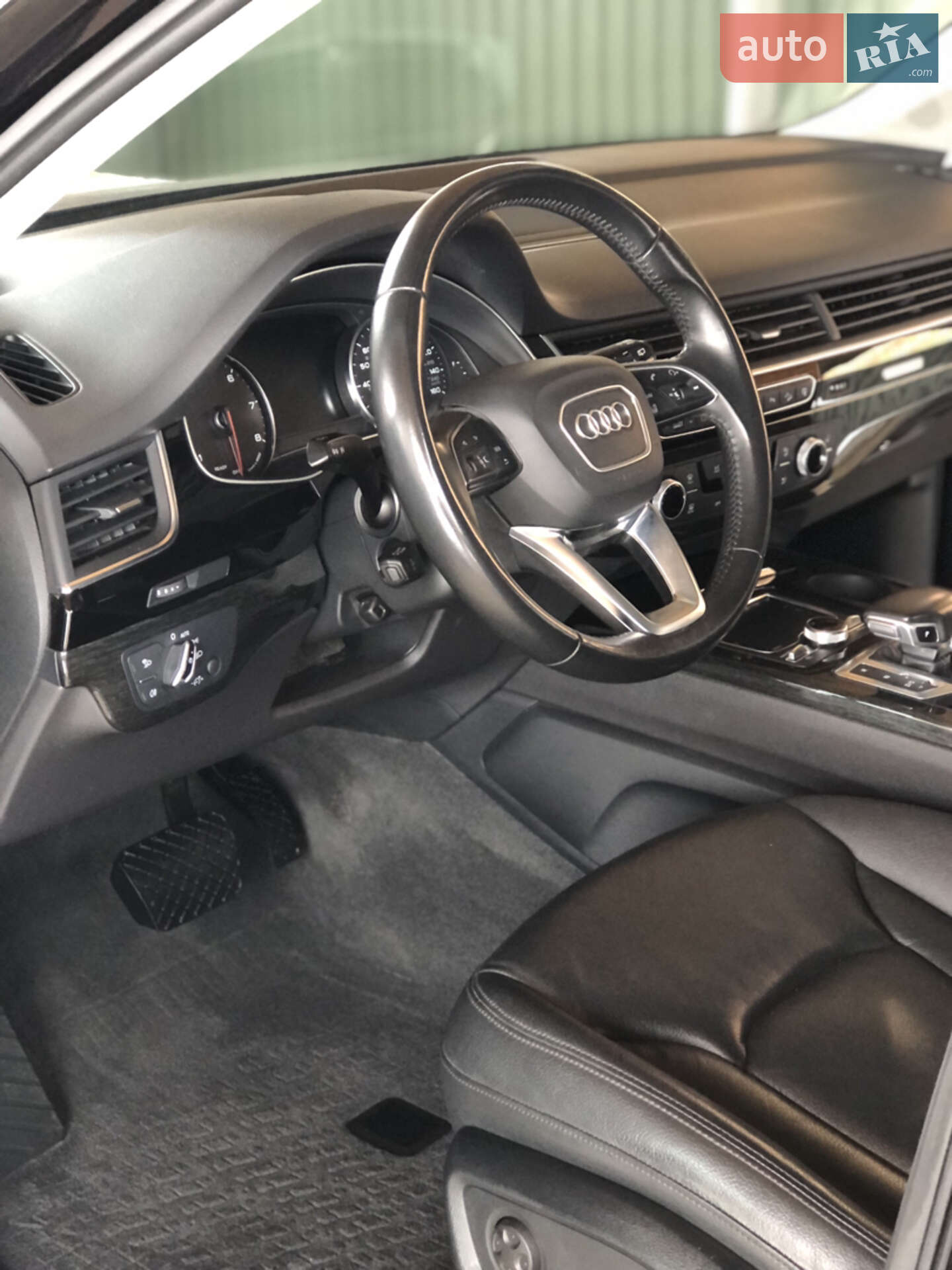 Audi Q7 2015 VIN WA1LAAF70HD000468 фото оголошення 17 з 43