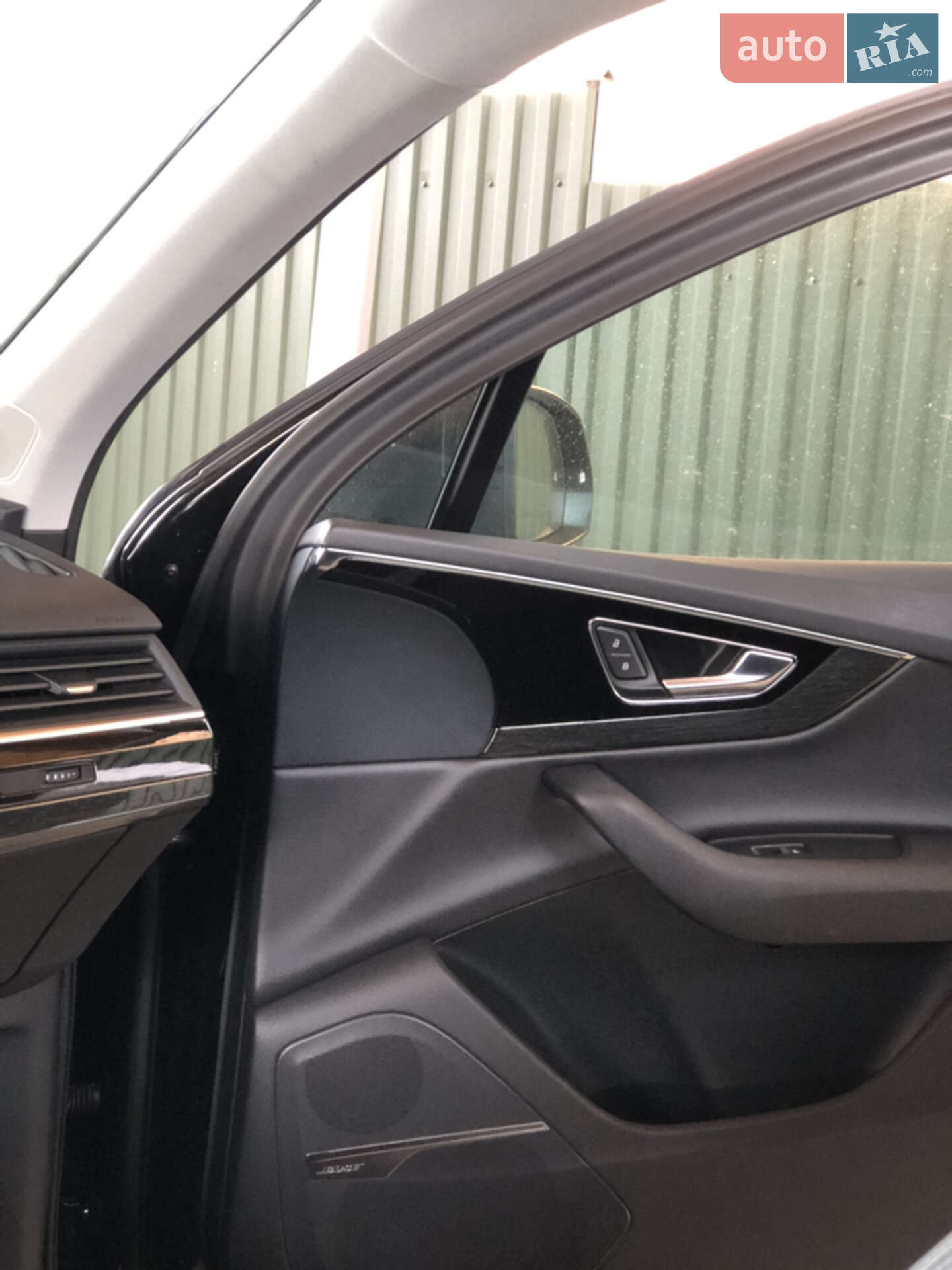 Audi Q7 2015 VIN WA1LAAF70HD000468 фото оголошення 30 з 43