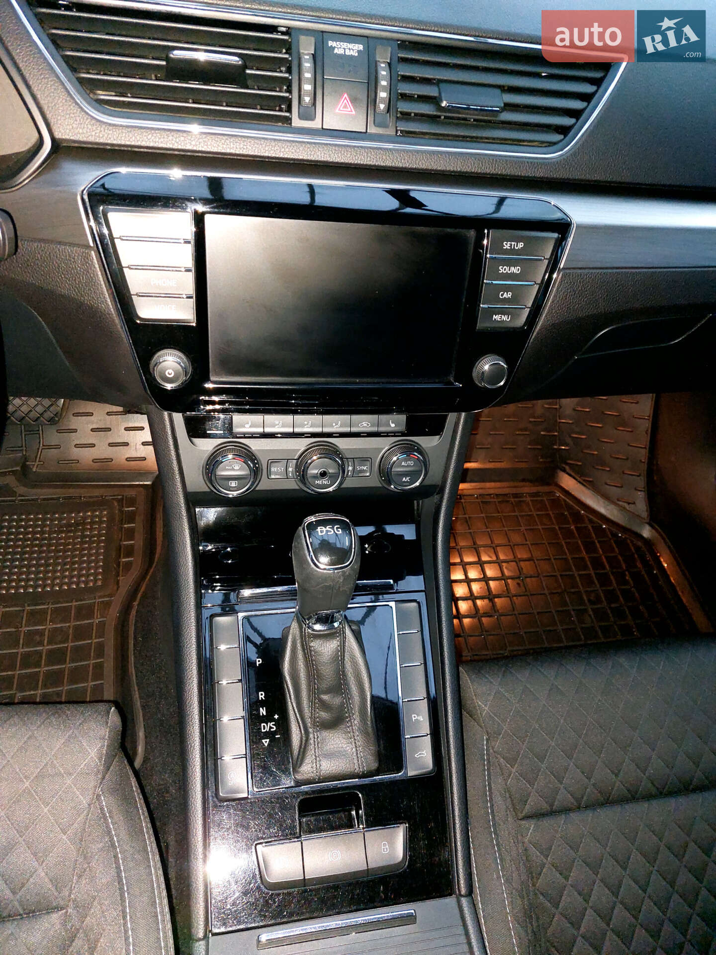 Skoda Superb 2016 VIN TMBJG7NP8H7024838 фото оголошення 33 з 48