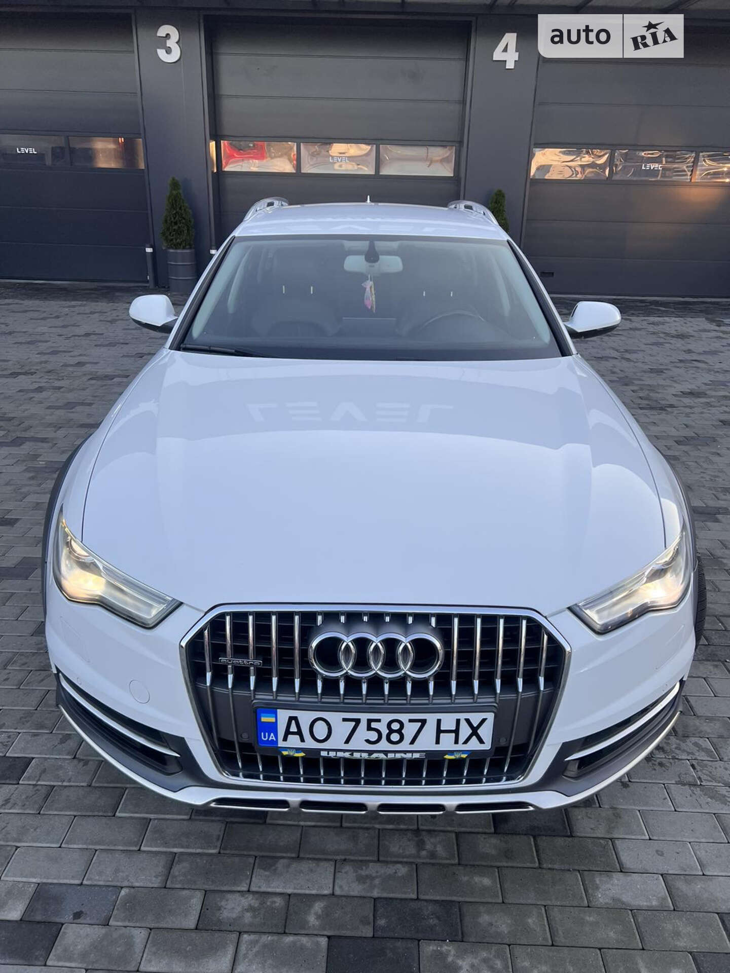 Audi A6 Allroad 2015 VIN WAUZZZ4G4FN083417 фото оголошення 3 з 30