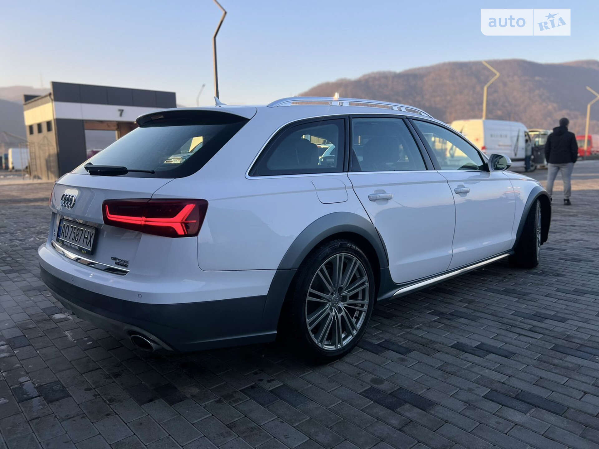 Audi A6 Allroad 2015 VIN WAUZZZ4G4FN083417 фото оголошення 29 з 30