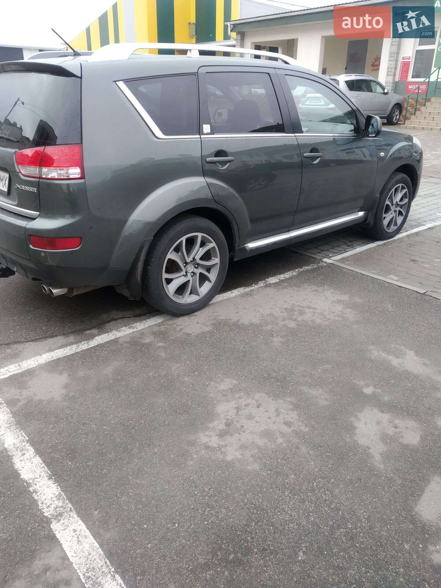 Citroen C-Crosser 2010 VIN VF7VV4HNHAZ904749 фото оголошення 2 з 8