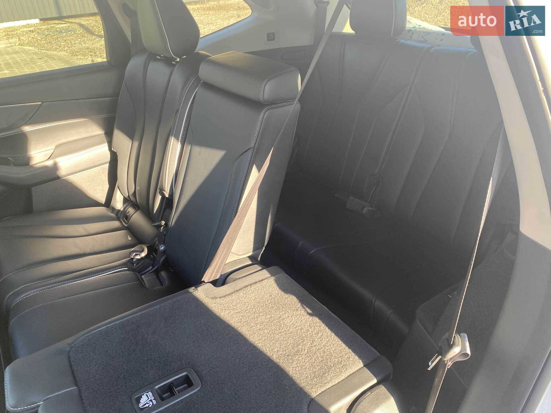 Acura MDX 2022 VIN 5J8YE1H80NL036881 фото оголошення 16 з 20