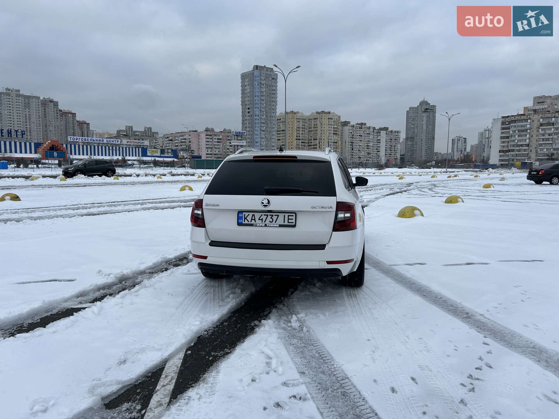 Skoda Octavia 2018 VIN TMBJJ7NE8J0040679 фото оголошення 9 з 47