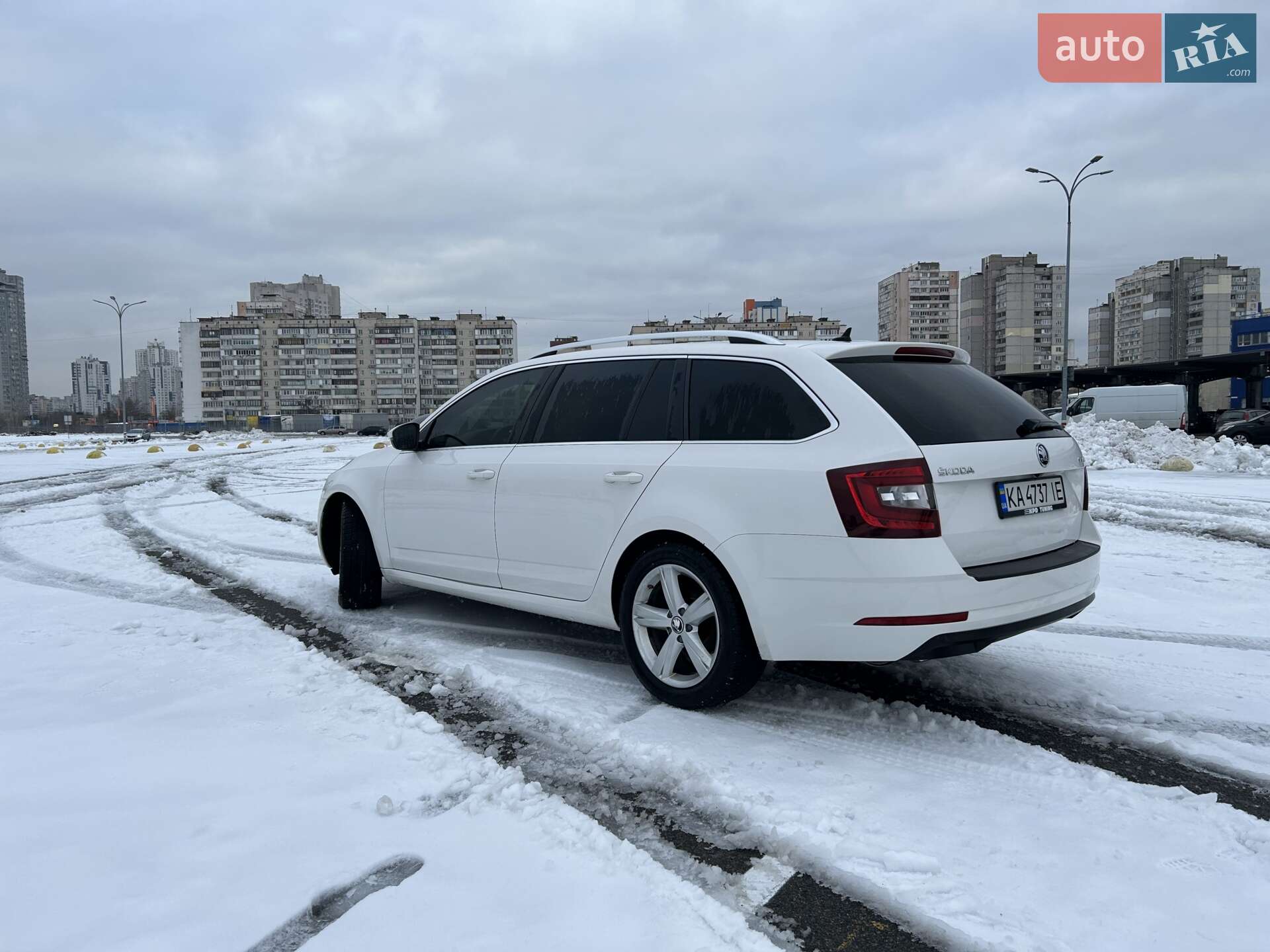 Skoda Octavia 2018 VIN TMBJJ7NE8J0040679 фото оголошення 10 з 47