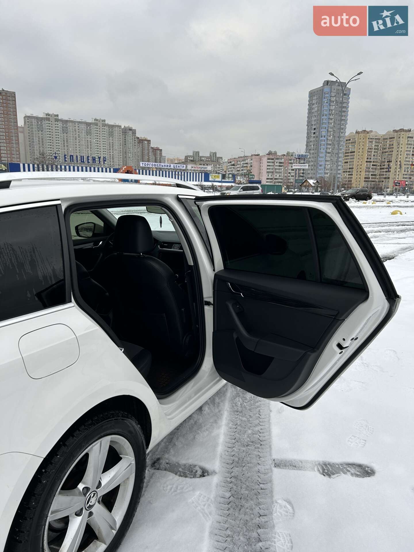 Skoda Octavia 2018 VIN TMBJJ7NE8J0040679 фото оголошення 21 з 47