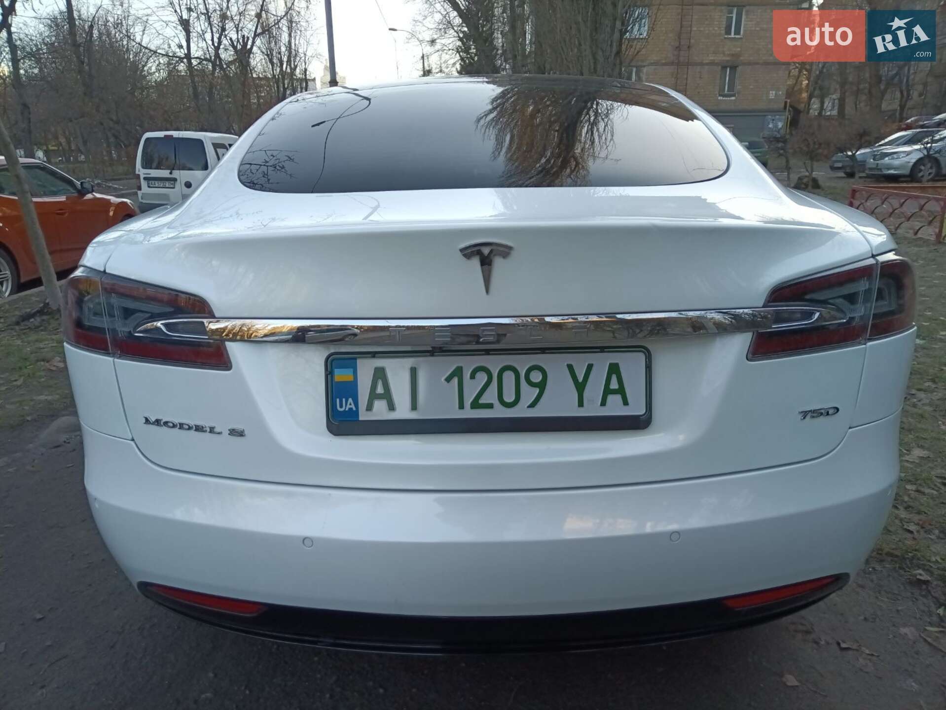 Tesla Model S 2018 VIN 5YJSA1E29JF281840 фото оголошення 20 з 21
