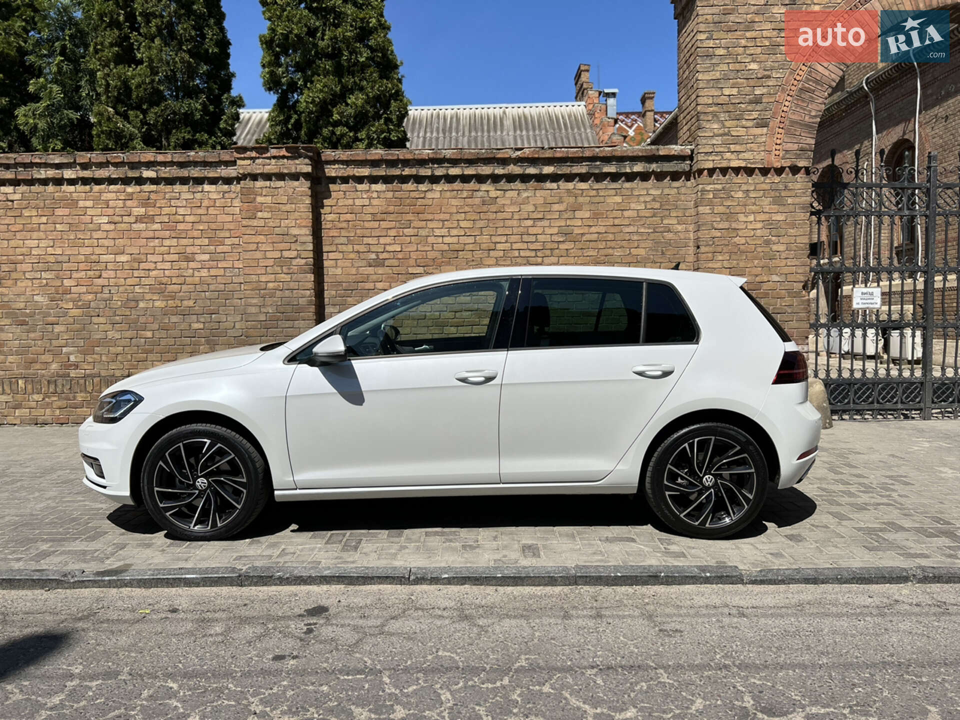 Volkswagen Golf 2020 VIN WVWZZZAUZLW137519 фото оголошення 5 з 11