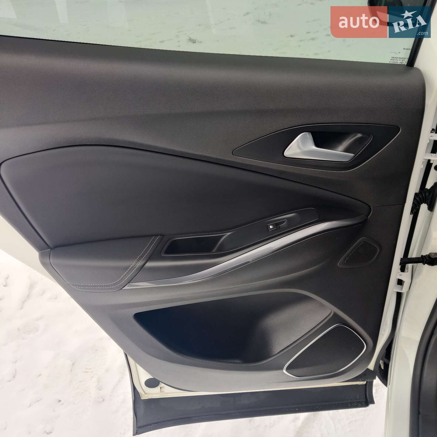 Opel Grandland X 2018 VIN W0VZJEHZ8JS367504 фото оголошення 2 з 9