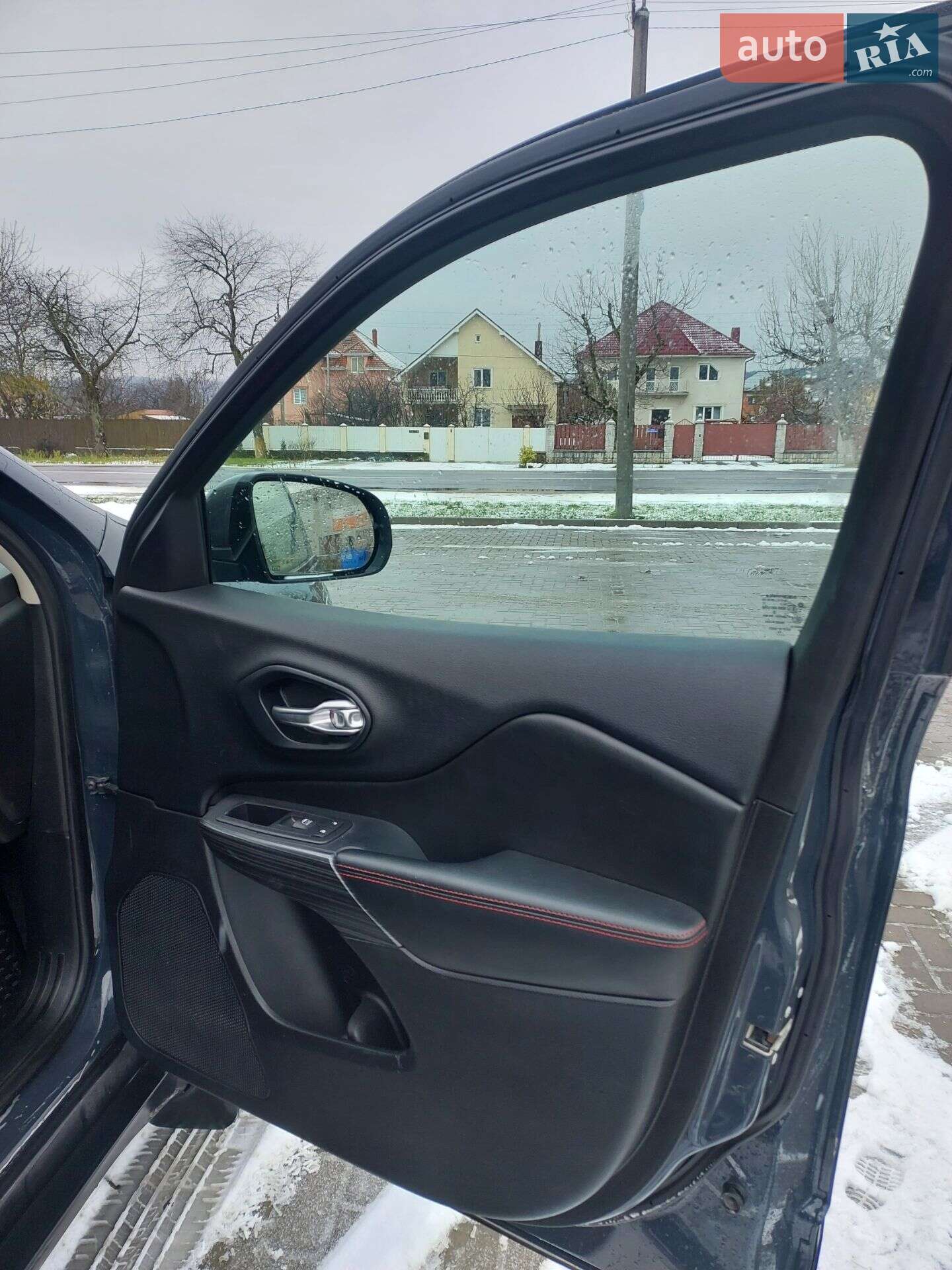Jeep Cherokee 2016 VIN 1C4PJMBS1GW277653 фото оголошення 10 з 28