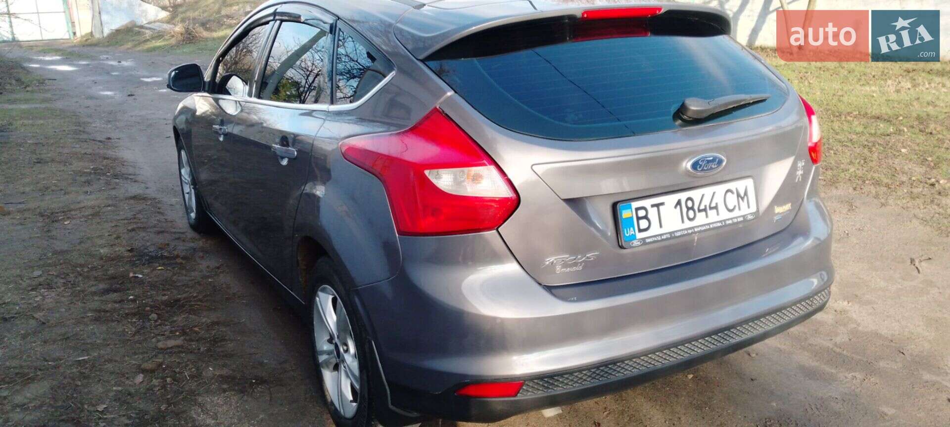 Ford Focus 2013 VIN WF0KXXGCBKDP32400 фото оголошення 9 з 44