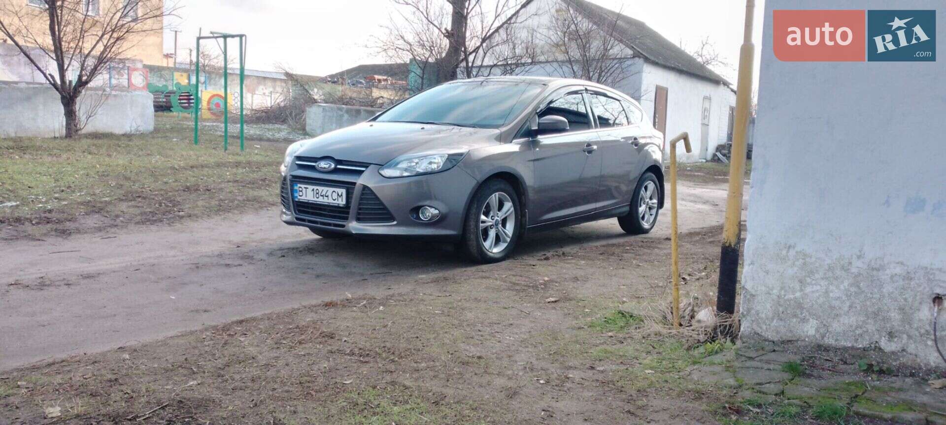 Ford Focus 2013 VIN WF0KXXGCBKDP32400 фото оголошення 10 з 44
