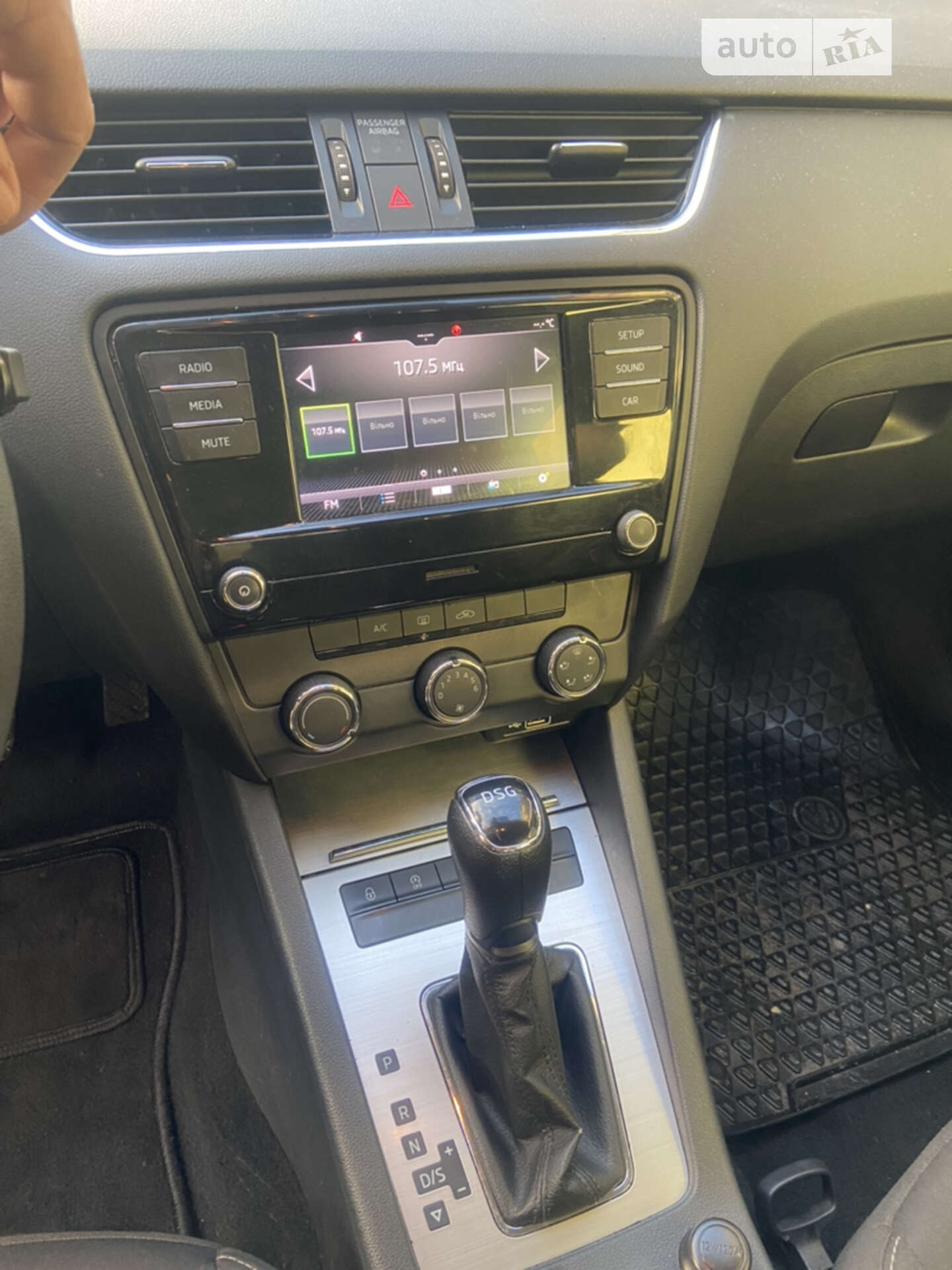 SKODA OCTAVIA 2018 VIN TMBJG7NE7K0113301 фото оголошення 6 з 14