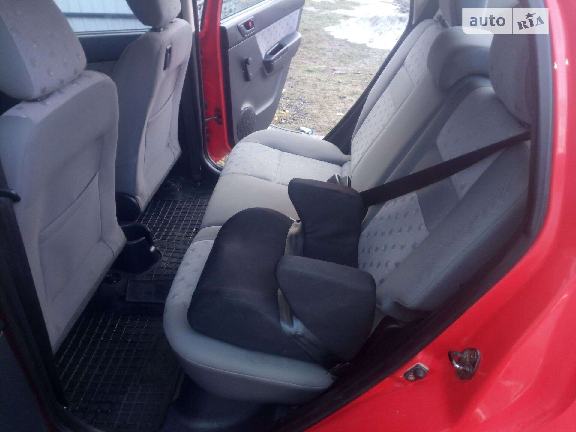 Hyundai Getz 2005 VIN KMHBT51GP5U381156 фото оголошення 4 з 13