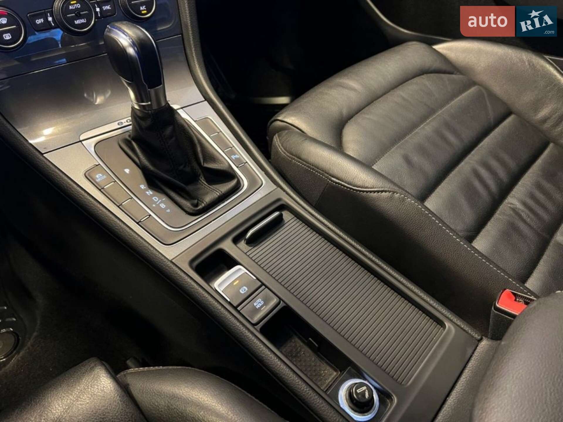 Volkswagen e-Golf 2015 VIN WVWZZZAUZFW912034 фото оголошення 22 з 31