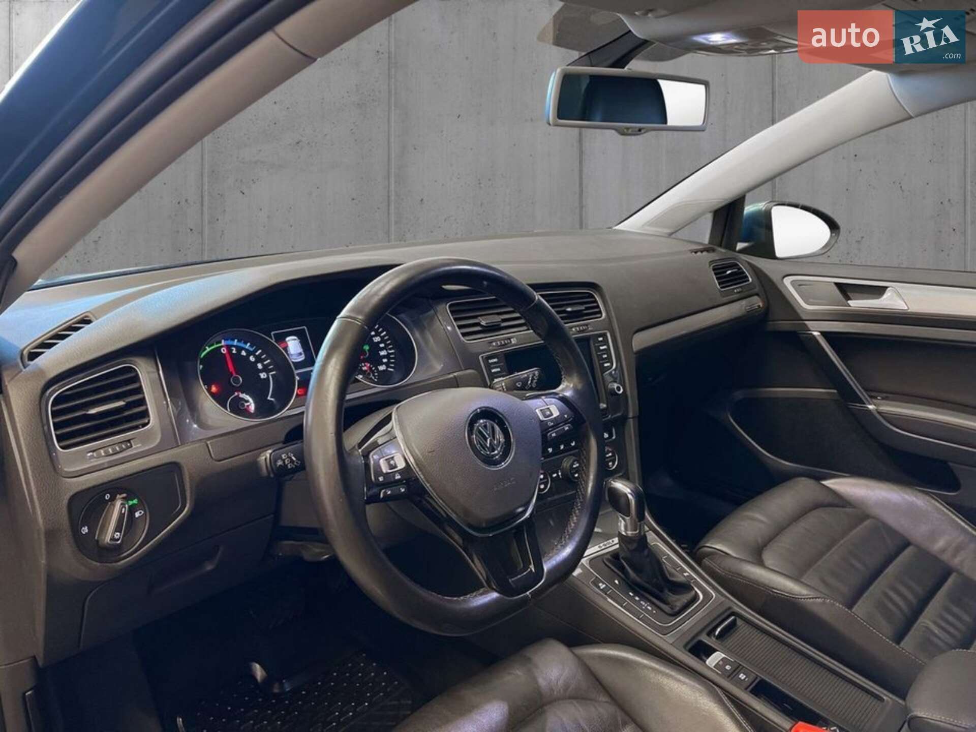 Volkswagen e-Golf 2015 VIN WVWZZZAUZFW912034 фото оголошення 30 з 31