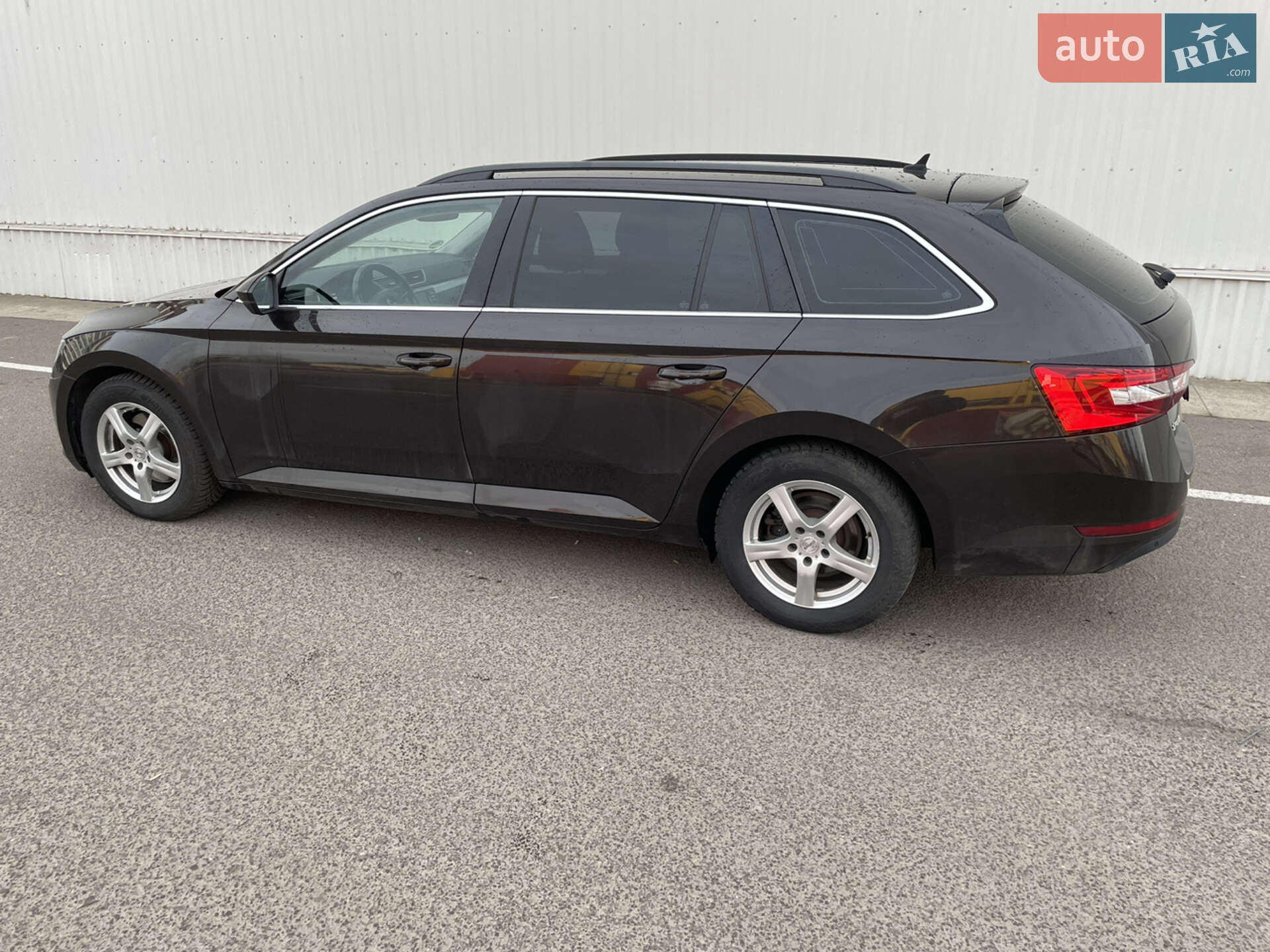Skoda Superb 2017 VIN TMBJH7NPXH7534959 фото оголошення 10 з 31