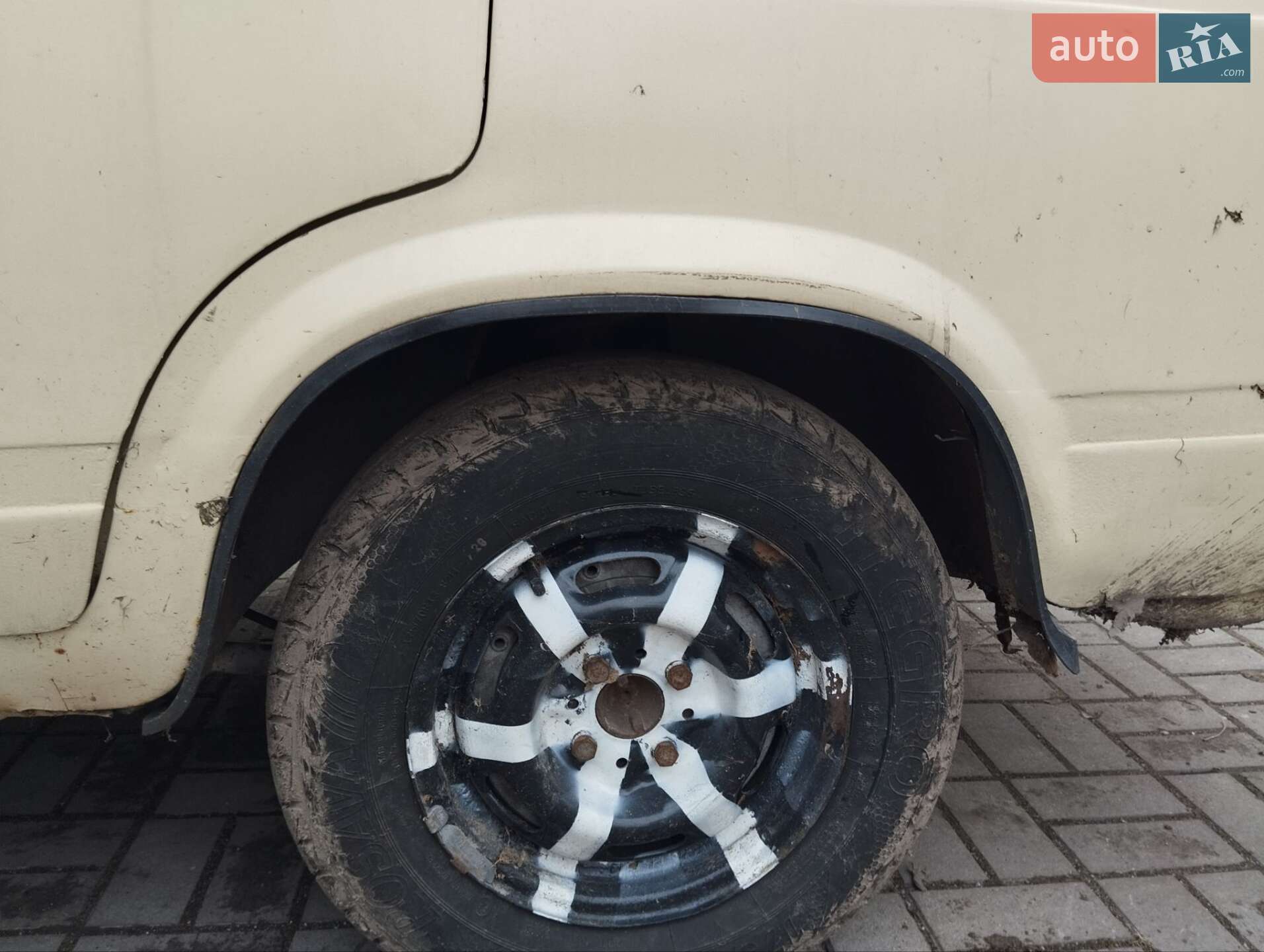 ВАЗ / Lada 2105 1988 VIN XTA210510J0964455 фото оголошення 3 з 8