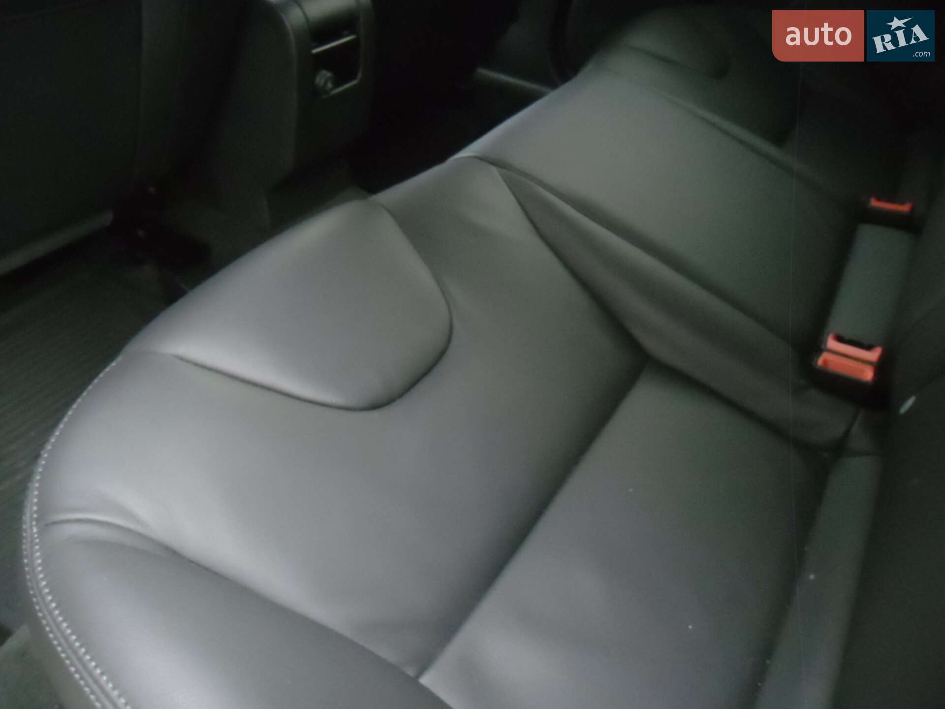 Volvo XC60 2017 VIN YV1DZ97C6H2140416 фото оголошення 26 з 39