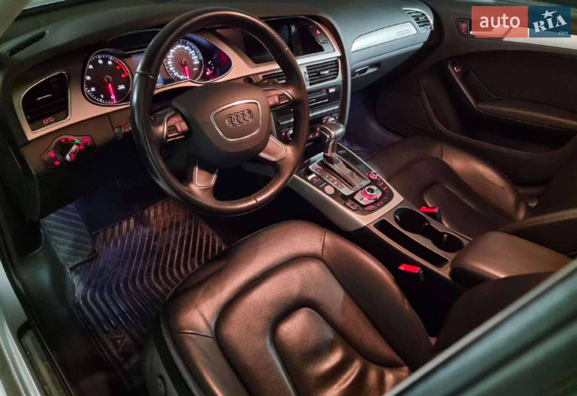 Audi A4 2014 VIN WAUFFAFL6FN002456 фото оголошення 3 з 12