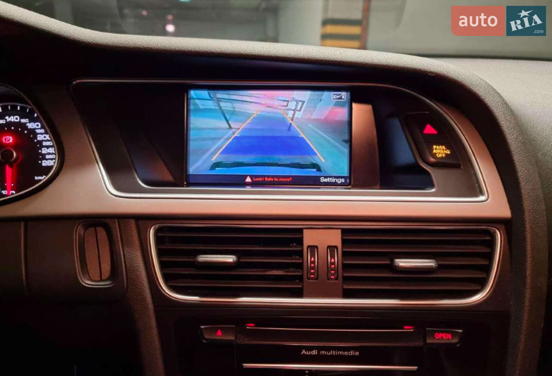 Audi A4 2014 VIN WAUFFAFL6FN002456 фото оголошення 6 з 12