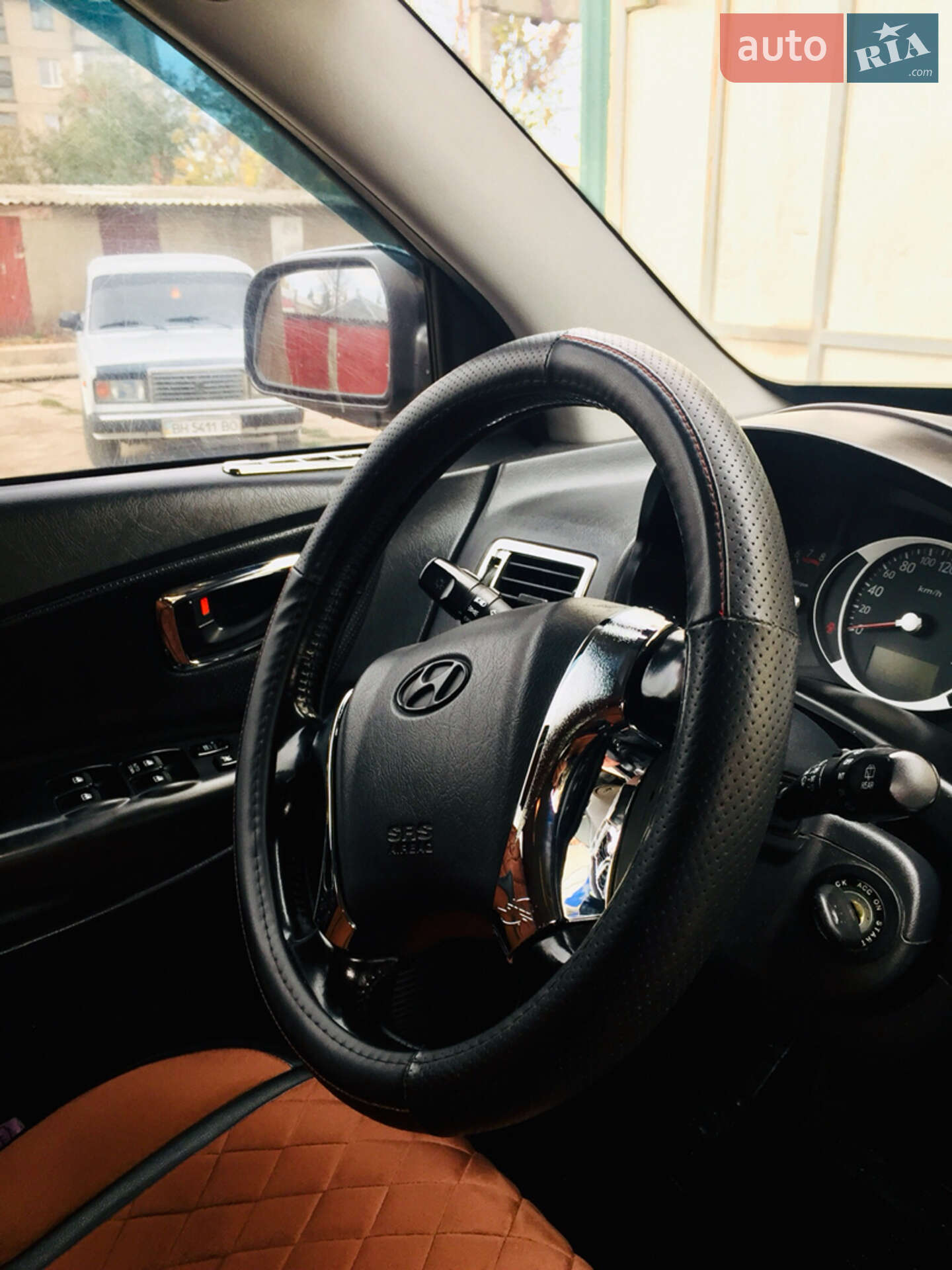 Hyundai Tucson 2008 VIN KMHJN81BP8U828541 фото оголошення 5 з 10