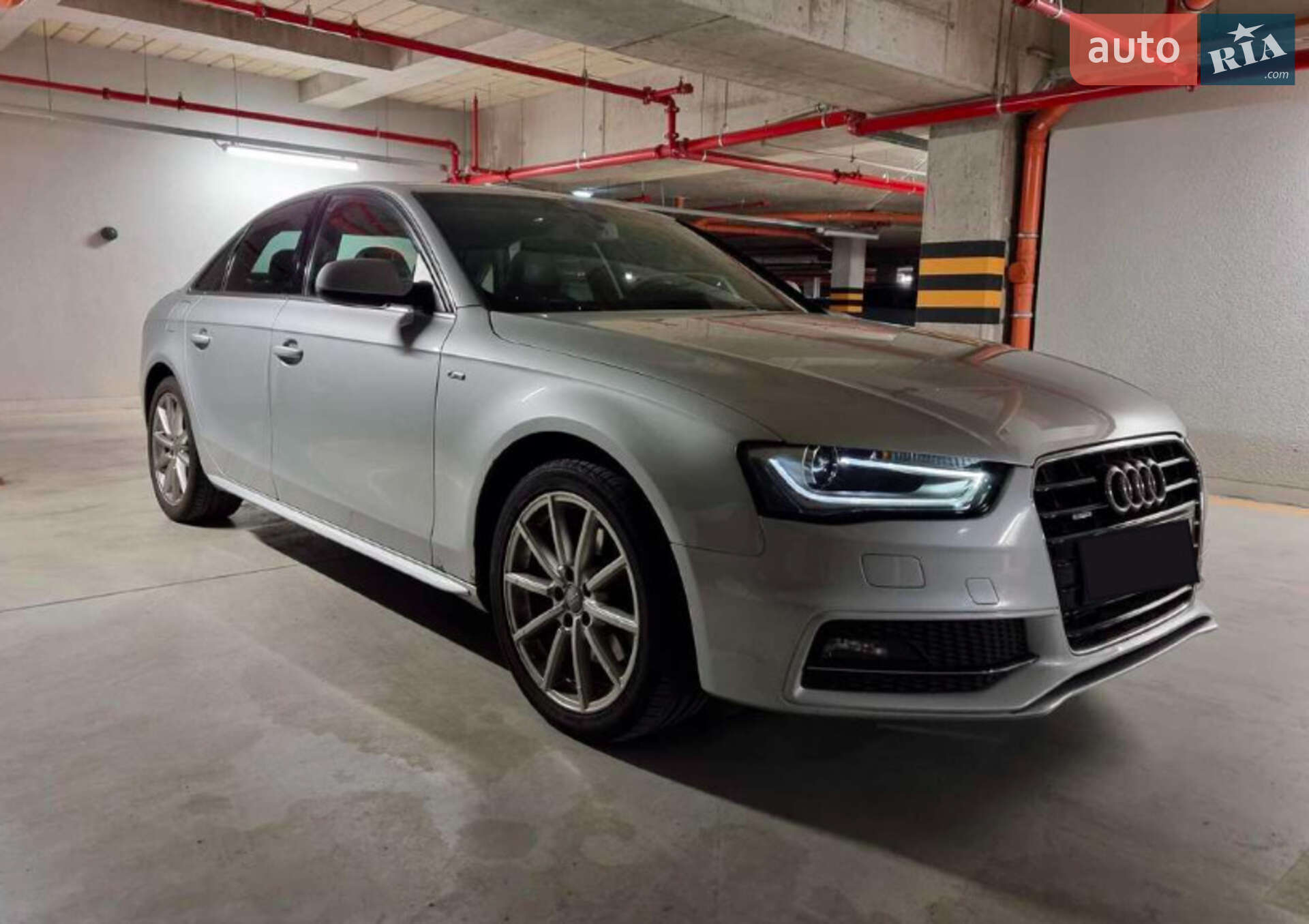 Audi A4 2014 VIN WAUFFAFL6FN002456 фото оголошення 3 з 16