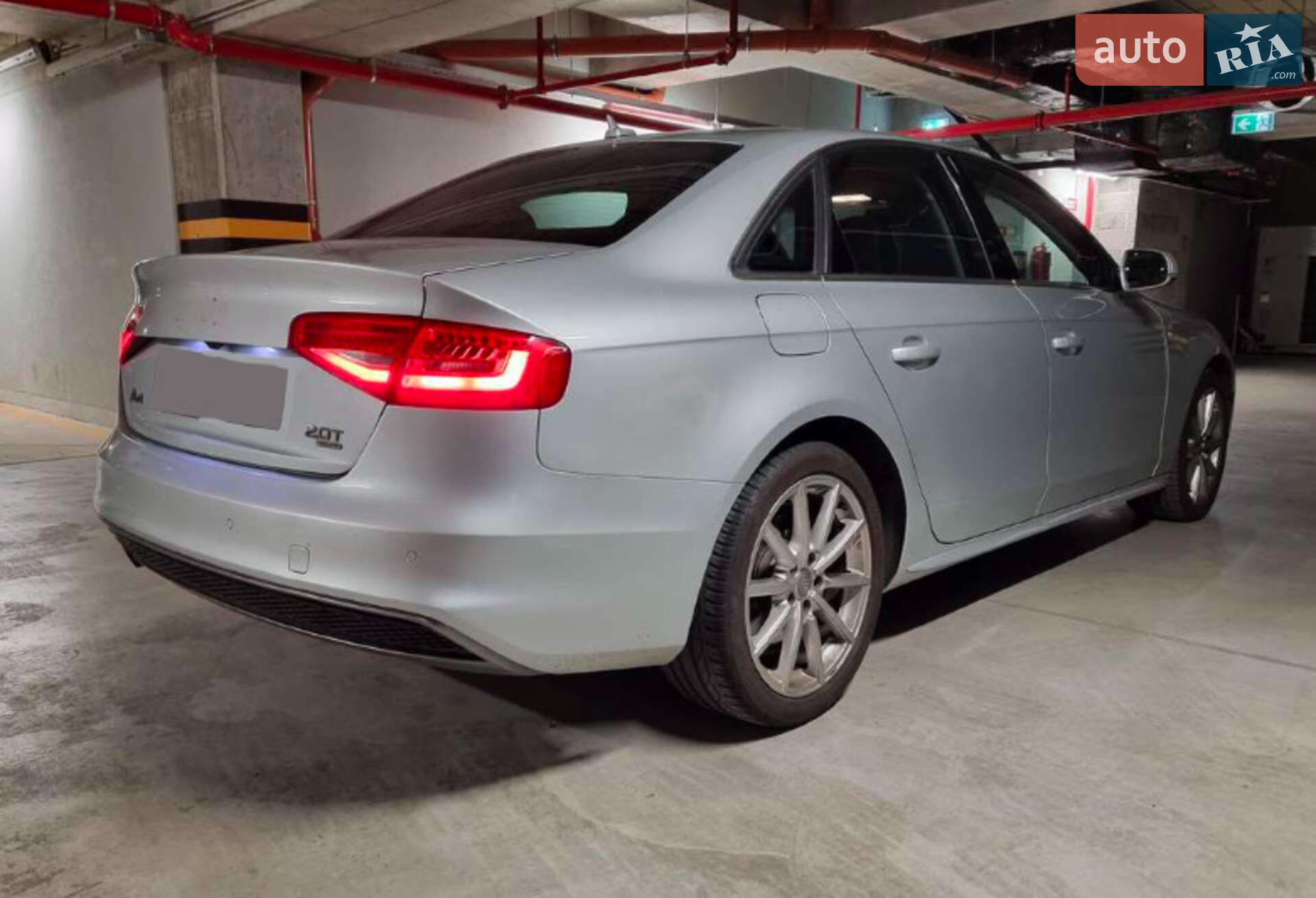 Audi A4 2014 VIN WAUFFAFL6FN002456 фото оголошення 5 з 16