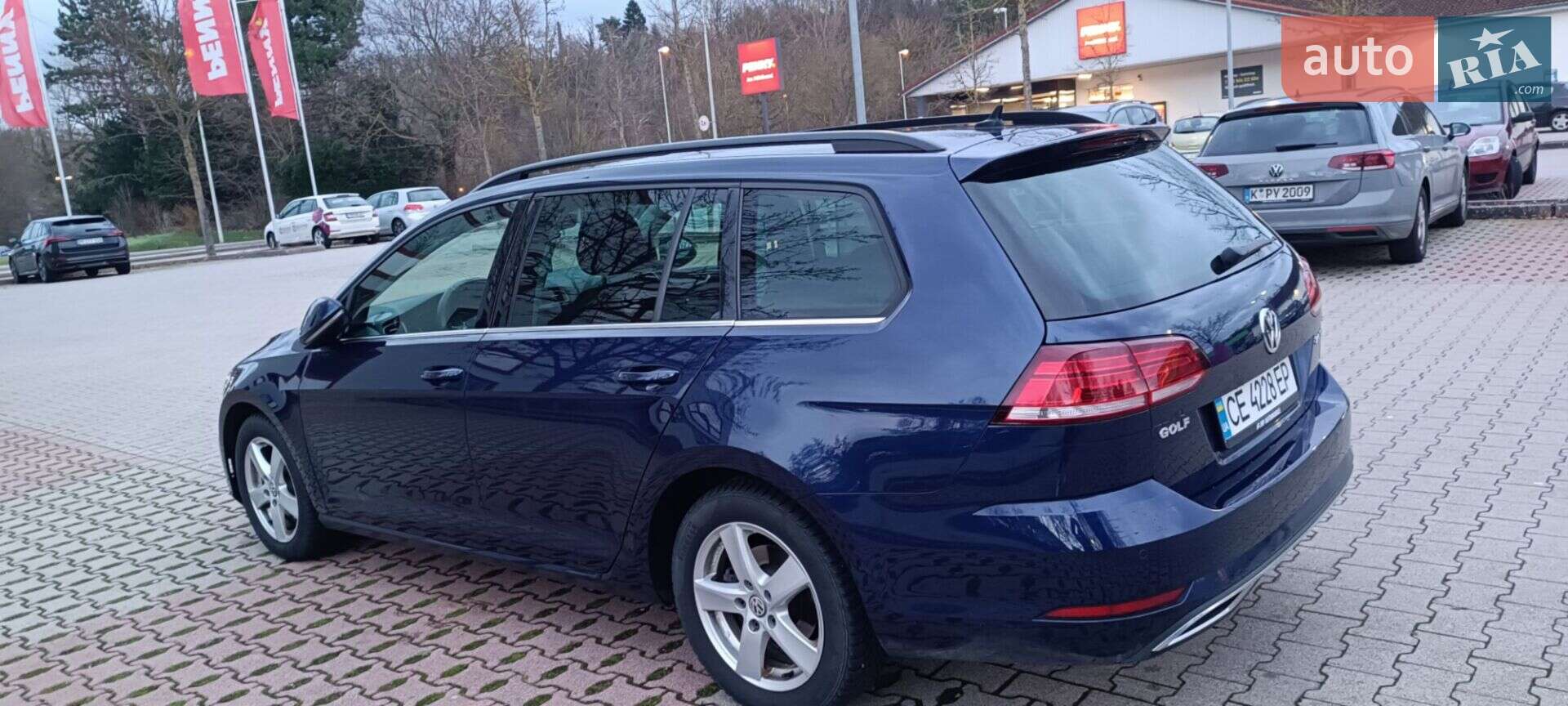 Volkswagen Golf 2017 VIN WVWZZZAUZJP552244 фото оголошення 102 з 120