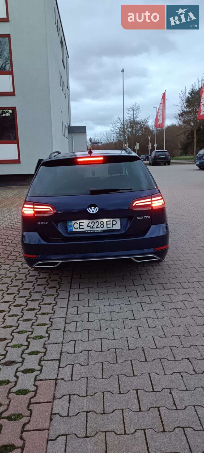 Volkswagen Golf 2017 VIN WVWZZZAUZJP552244 фото оголошення 115 з 120