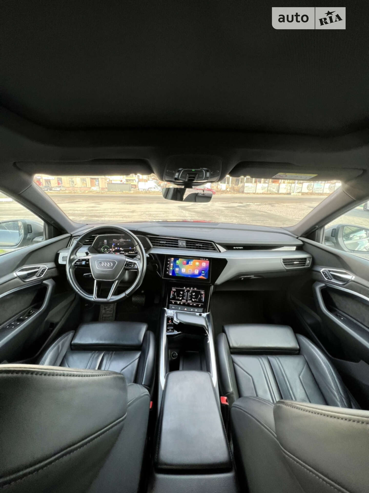 Audi e-tron 2019 VIN WAUZZZGE0KB018795 фото оголошення 30 з 47