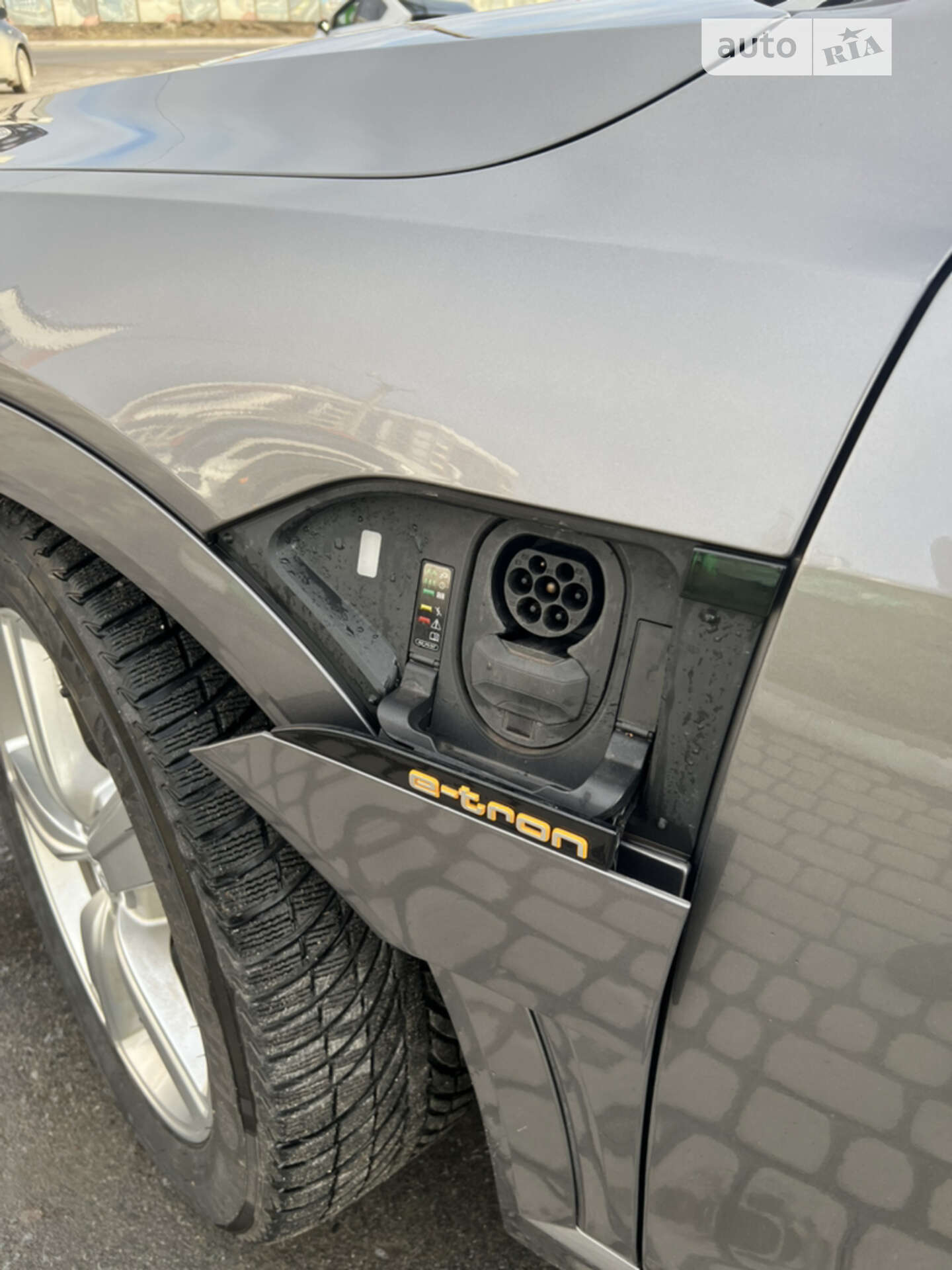 Audi e-tron 2019 VIN WAUZZZGE0KB018795 фото оголошення 47 з 47