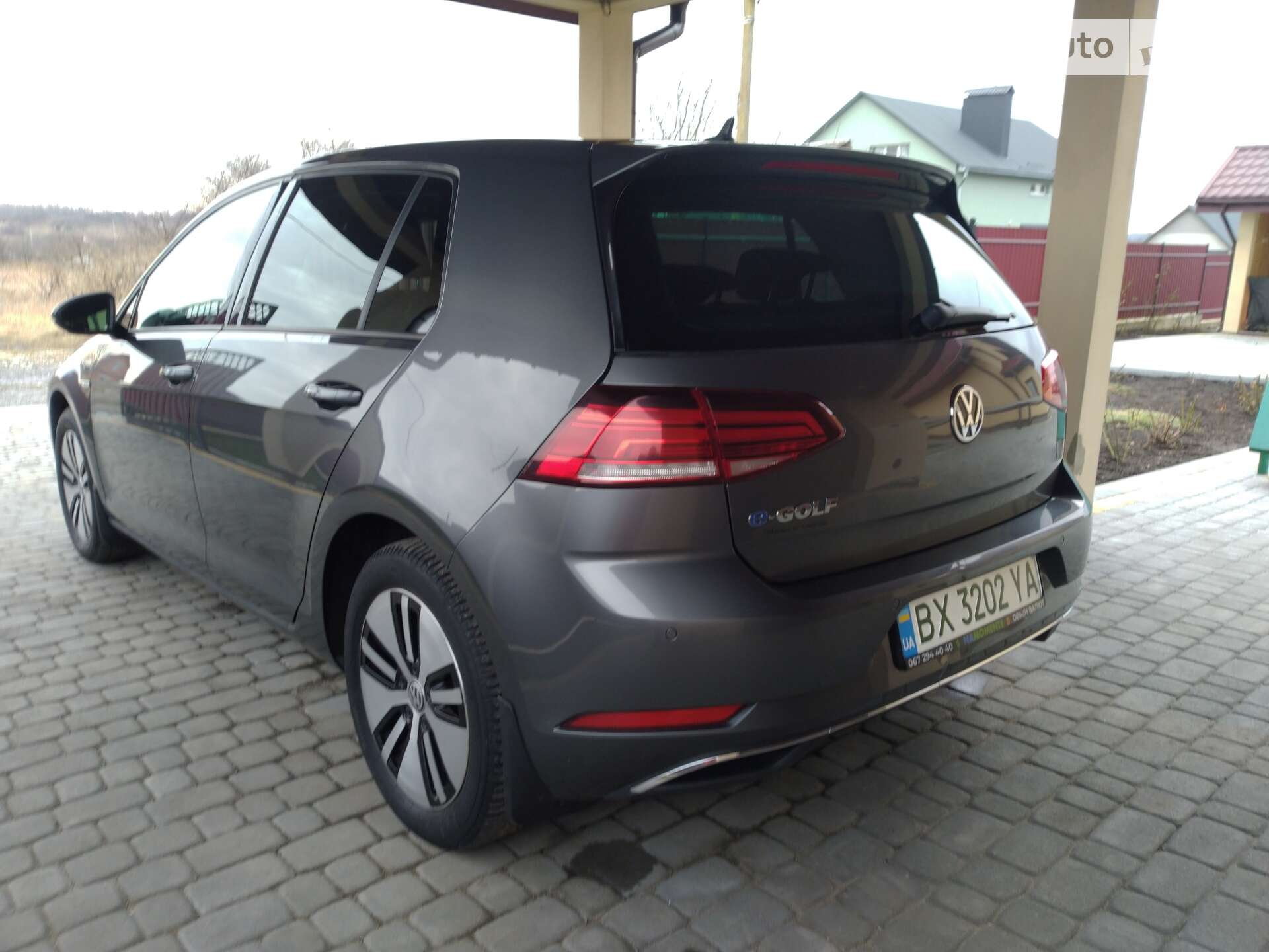 Volkswagen e-Golf 2018 VIN WVWZZZAUZKW901011 фото оголошення 3 з 46