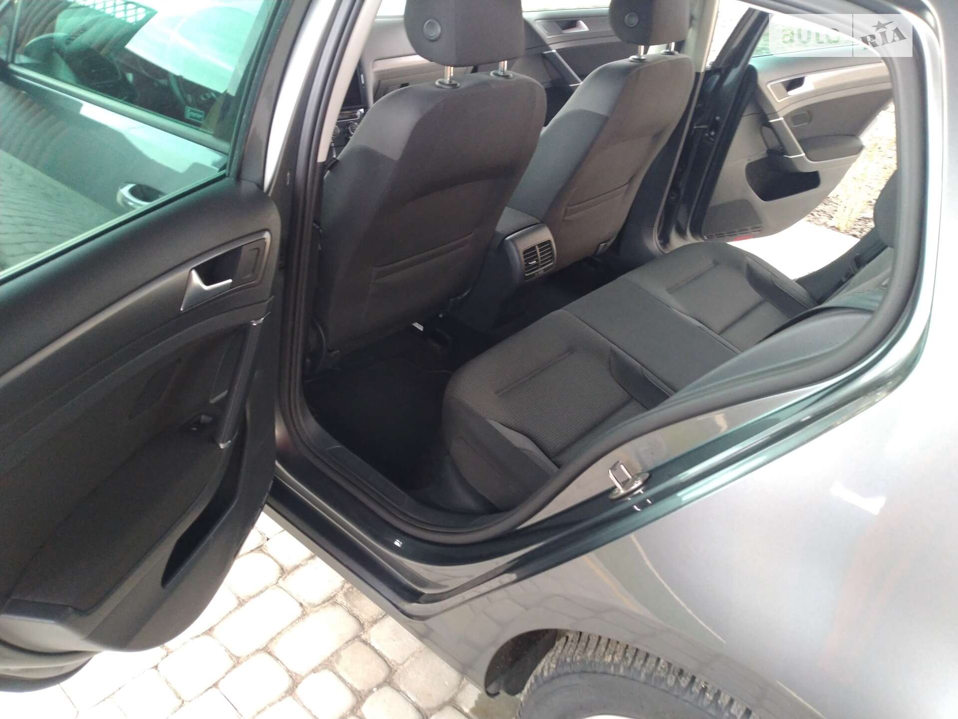 Volkswagen e-Golf 2018 VIN WVWZZZAUZKW901011 фото оголошення 22 з 46