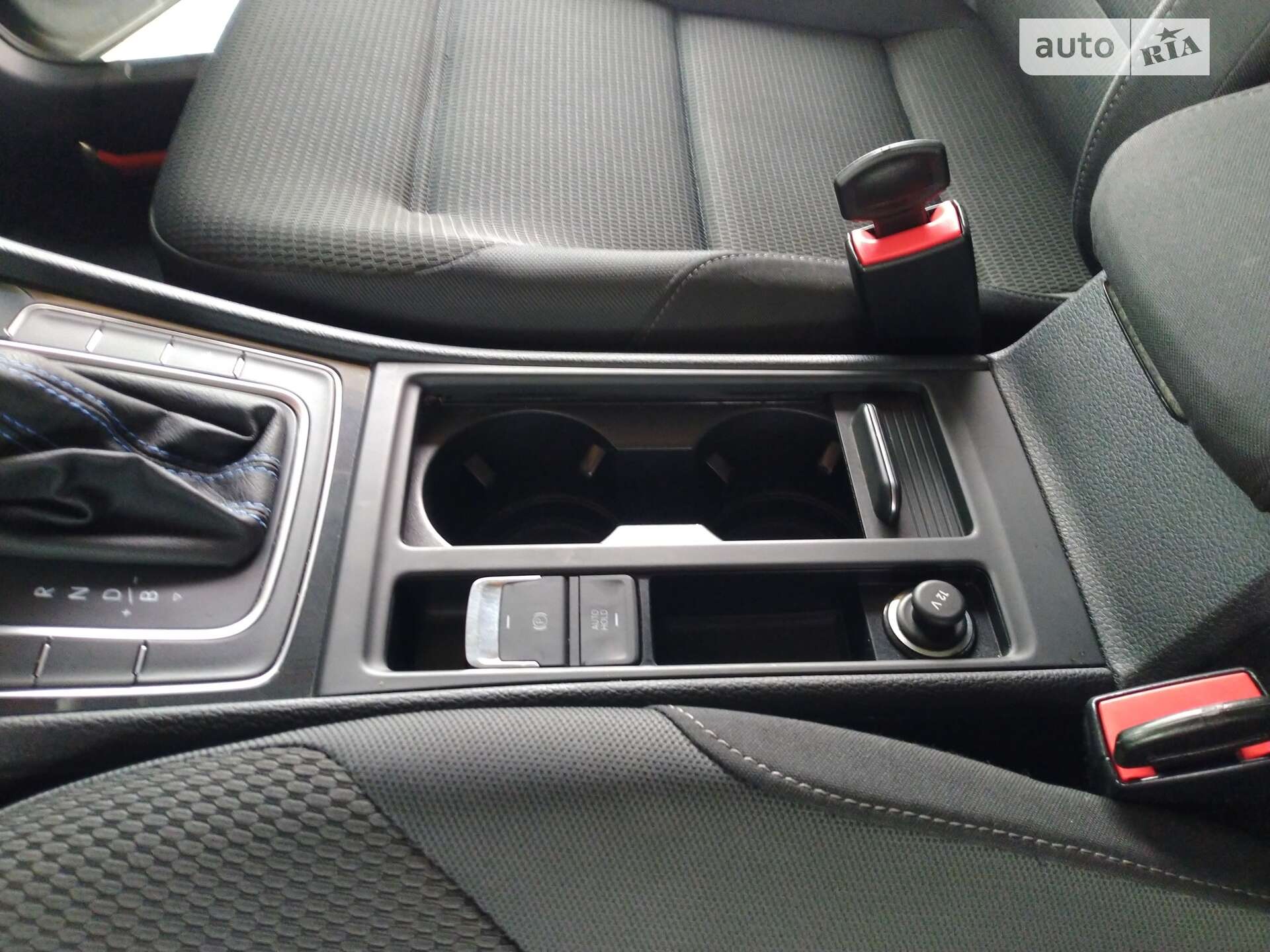 Volkswagen e-Golf 2018 VIN WVWZZZAUZKW901011 фото оголошення 30 з 46