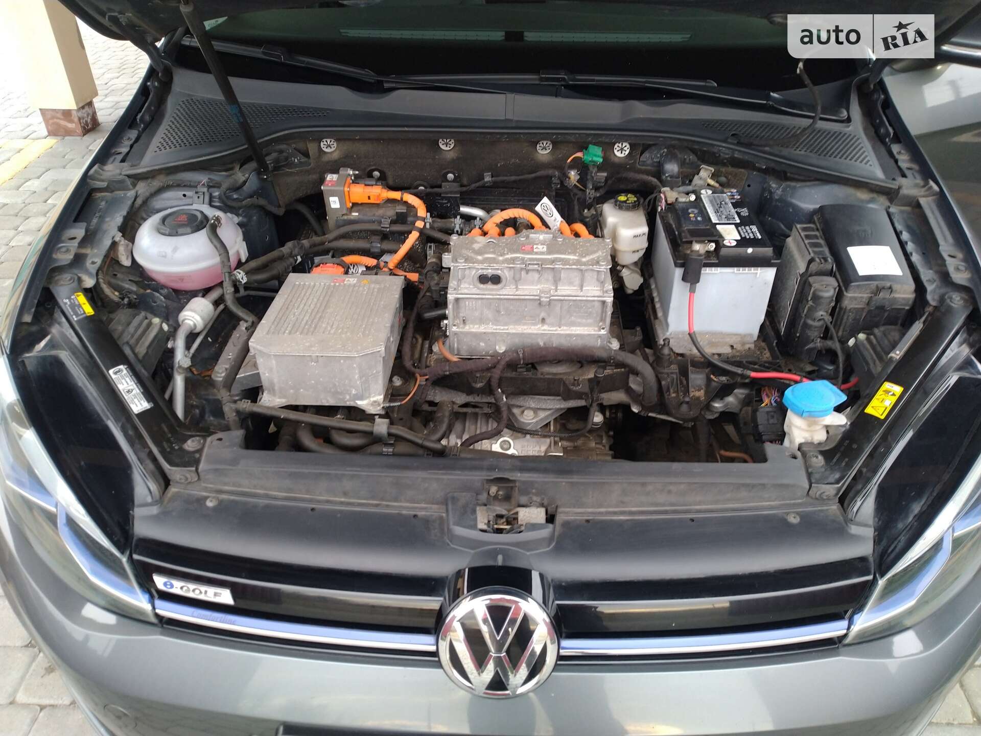 Volkswagen e-Golf 2018 VIN WVWZZZAUZKW901011 фото оголошення 45 з 46