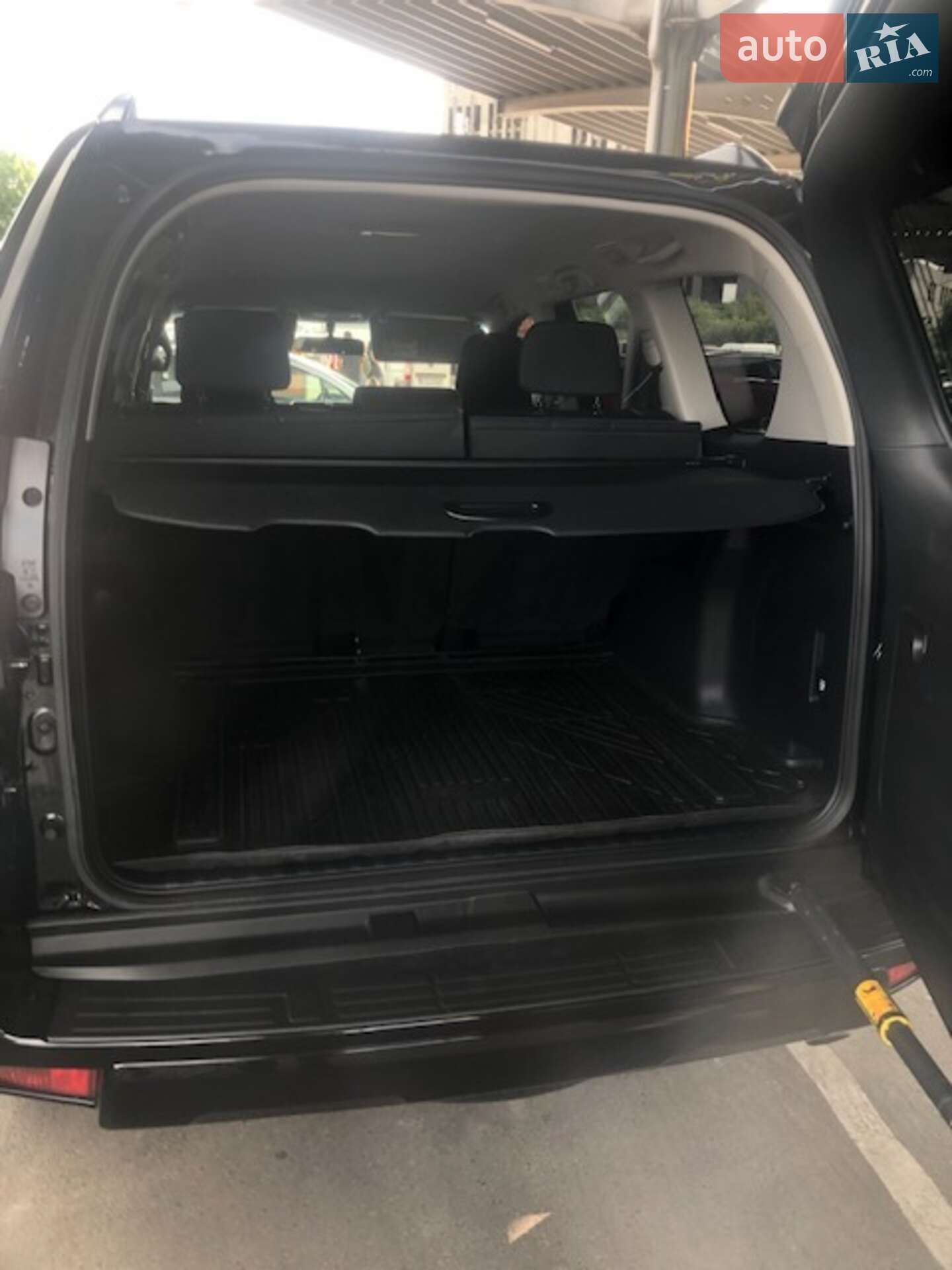Toyota Land Cruiser Prado 2019 VIN JTEBU3FJ00K174410 фото оголошення 13 з 23
