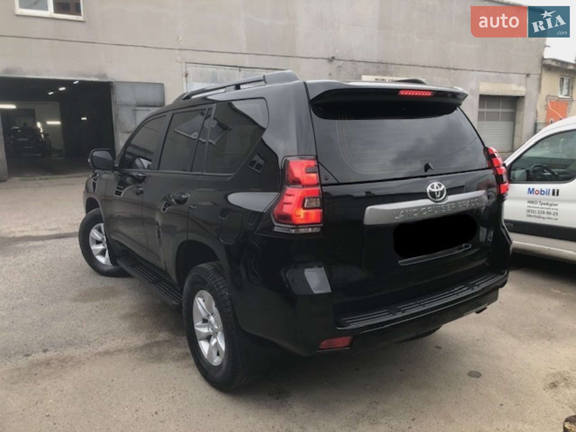 Toyota Land Cruiser Prado 2019 VIN JTEBU3FJ00K174410 фото оголошення 9 з 23