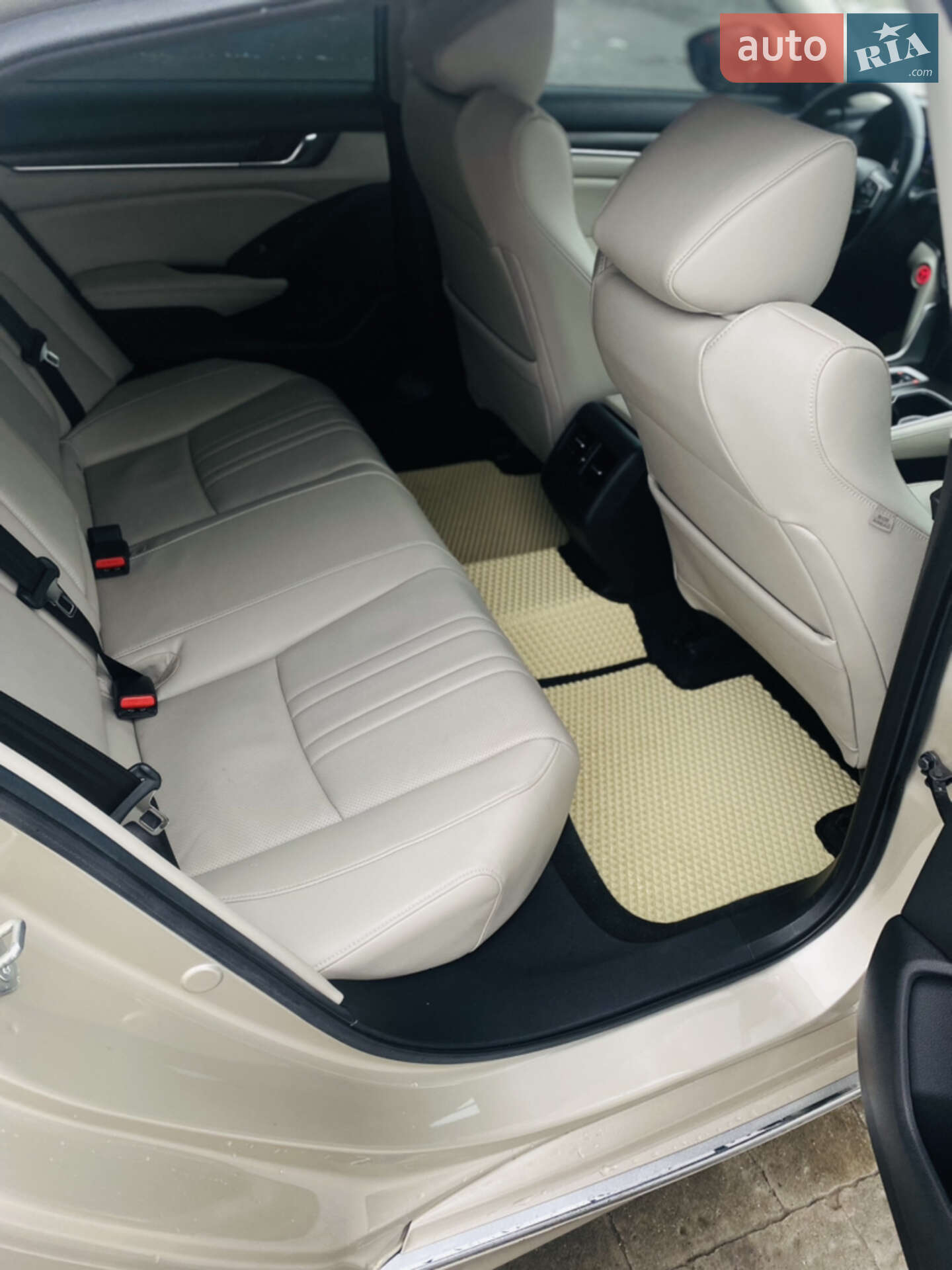 Honda Accord 2020 VIN 1HGCV3F97LA017366 фото оголошення 3 з 19
