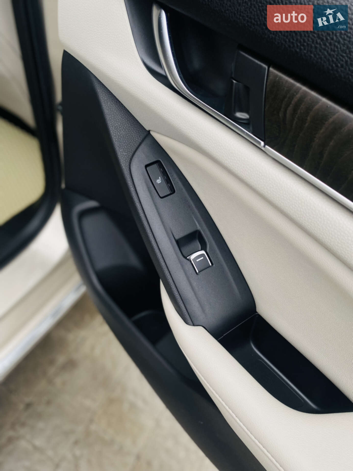 Honda Accord 2020 VIN 1HGCV3F97LA017366 фото оголошення 6 з 19