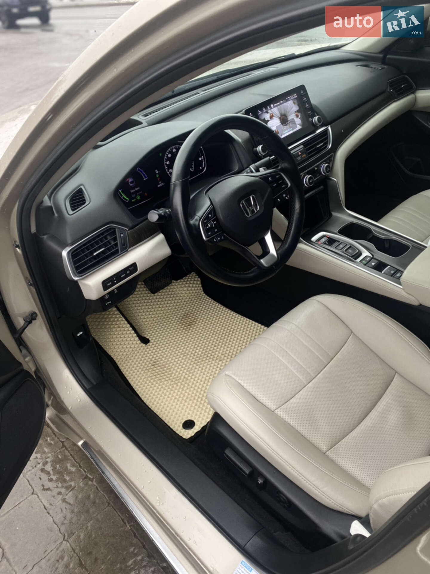 Honda Accord 2020 VIN 1HGCV3F97LA017366 фото оголошення 9 з 19