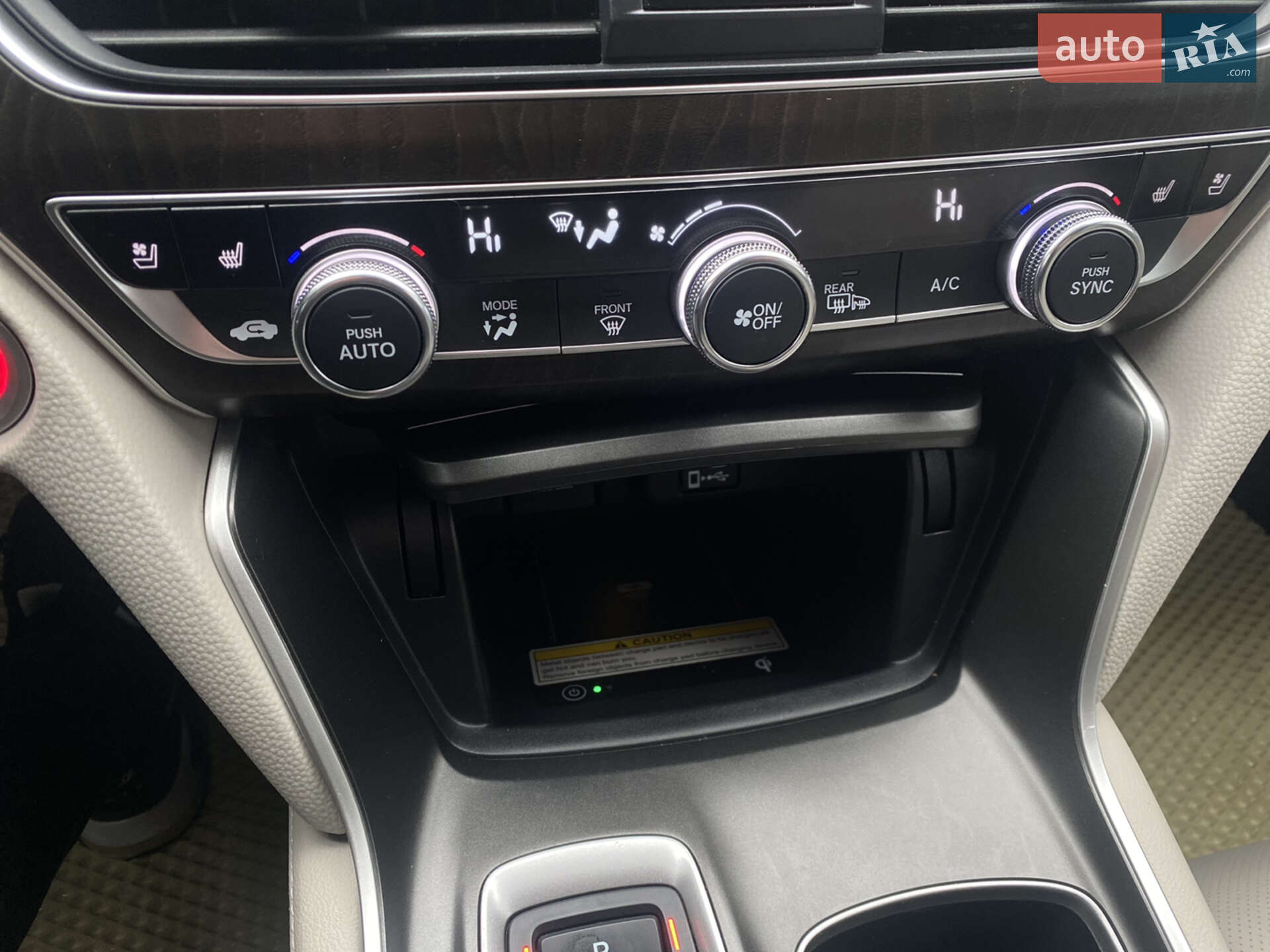 Honda Accord 2020 VIN 1HGCV3F97LA017366 фото оголошення 16 з 19