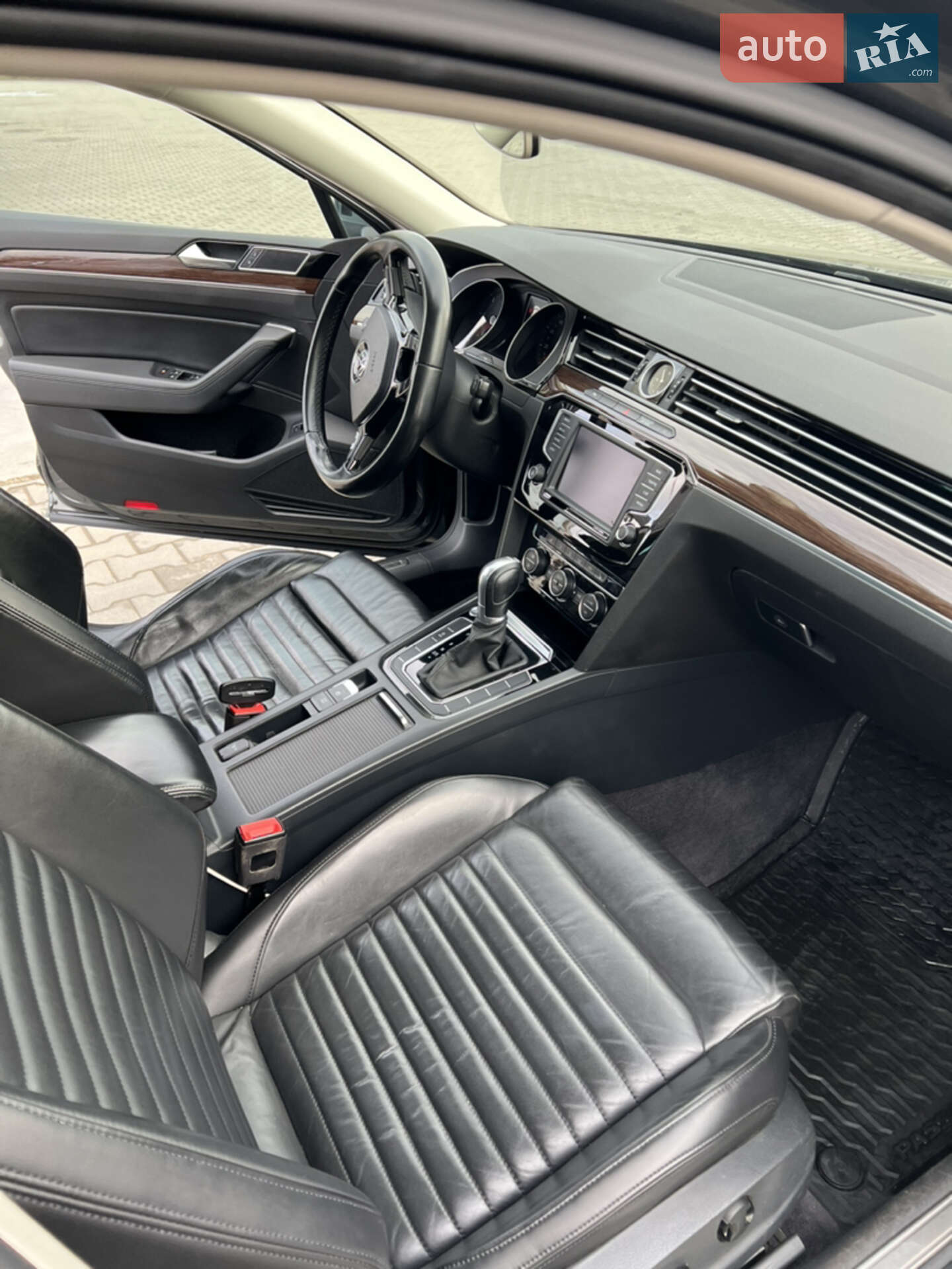 Volkswagen Passat 2015 VIN WVWZZZ3CZFE459564 фото оголошення 11 з 33