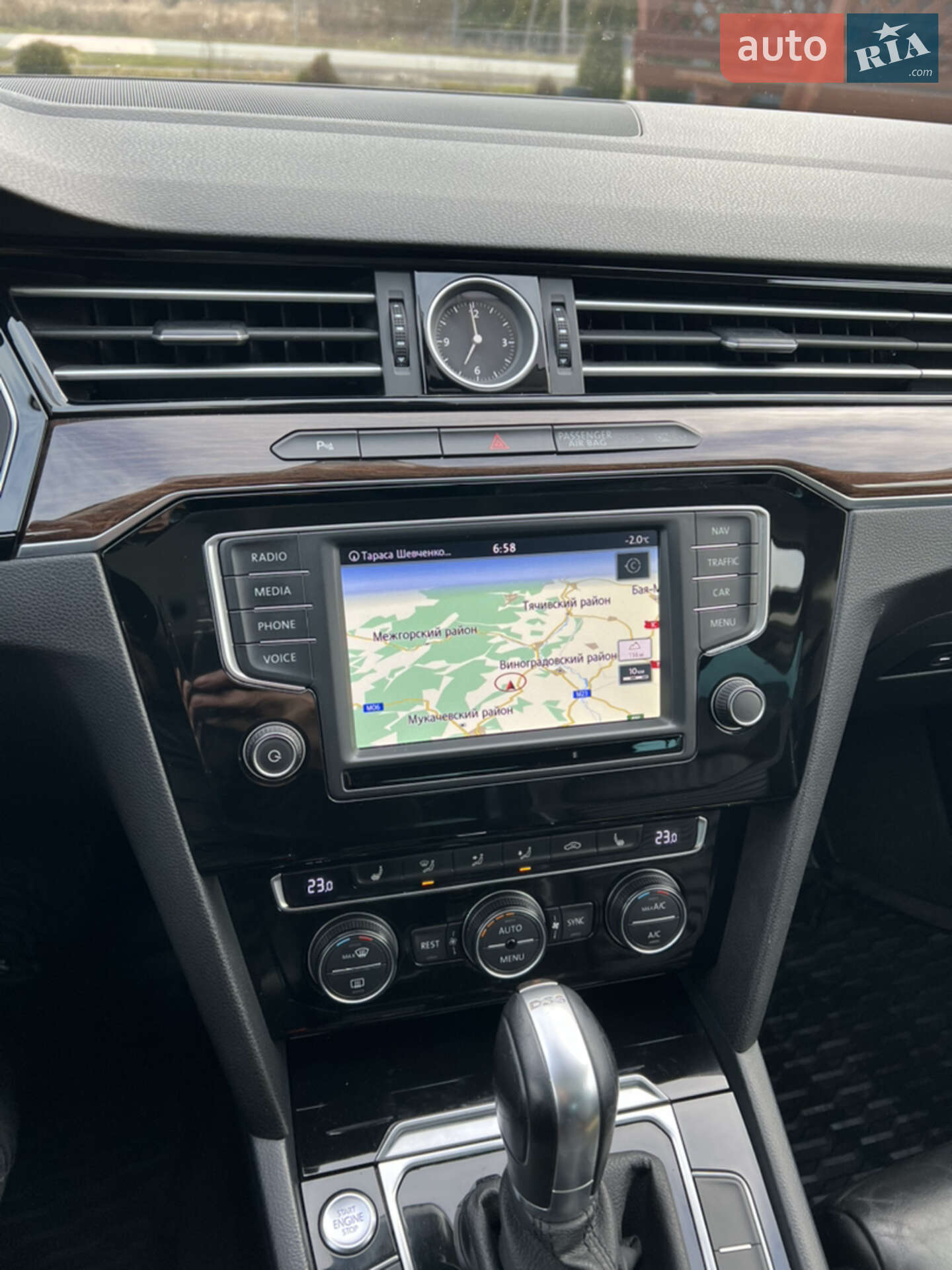 Volkswagen Passat 2015 VIN WVWZZZ3CZFE459564 фото оголошення 12 з 33