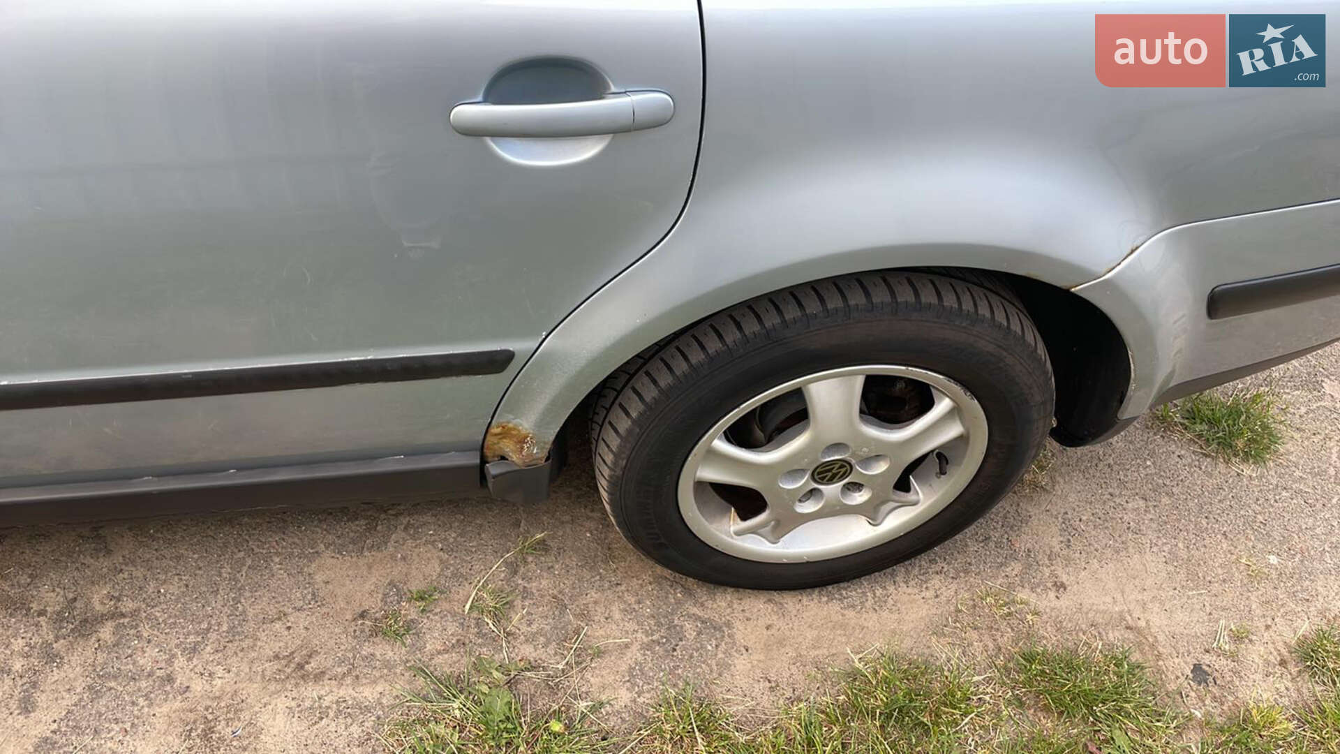 Volkswagen Passat 2001 VIN WVWZZZ3BZ2P172497 фото оголошення 4 з 4