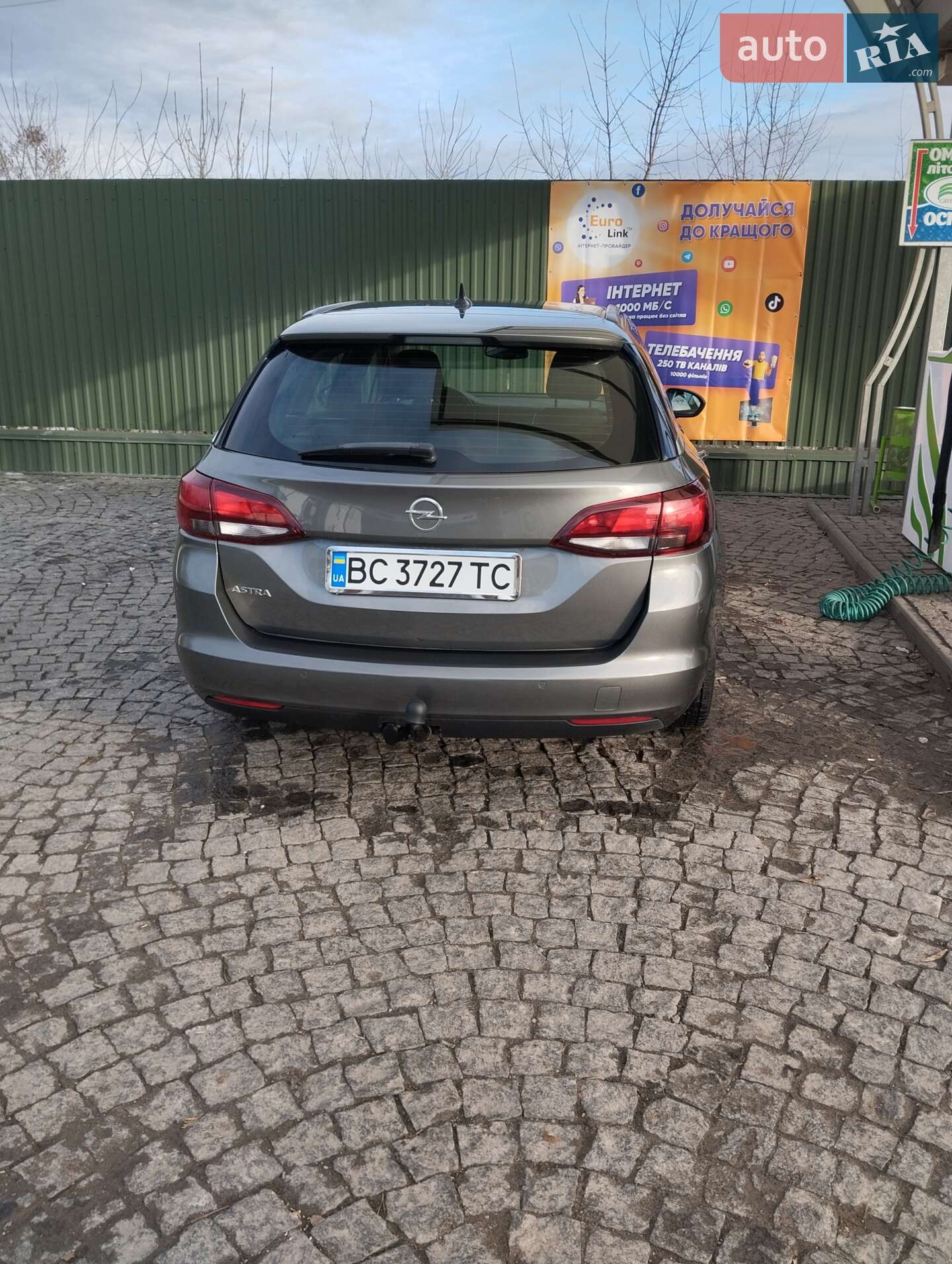 Opel Astra 2017 VIN W0VBD8EL9J8010324 фото оголошення 2 з 9