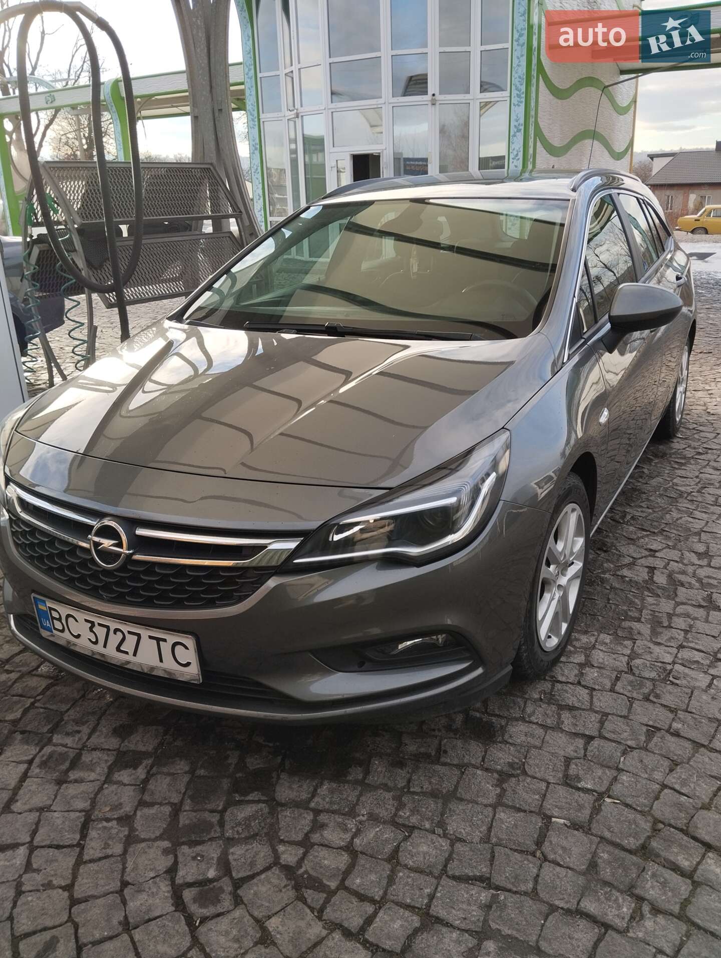 Opel Astra 2017 VIN W0VBD8EL9J8010324 фото оголошення 8 з 9