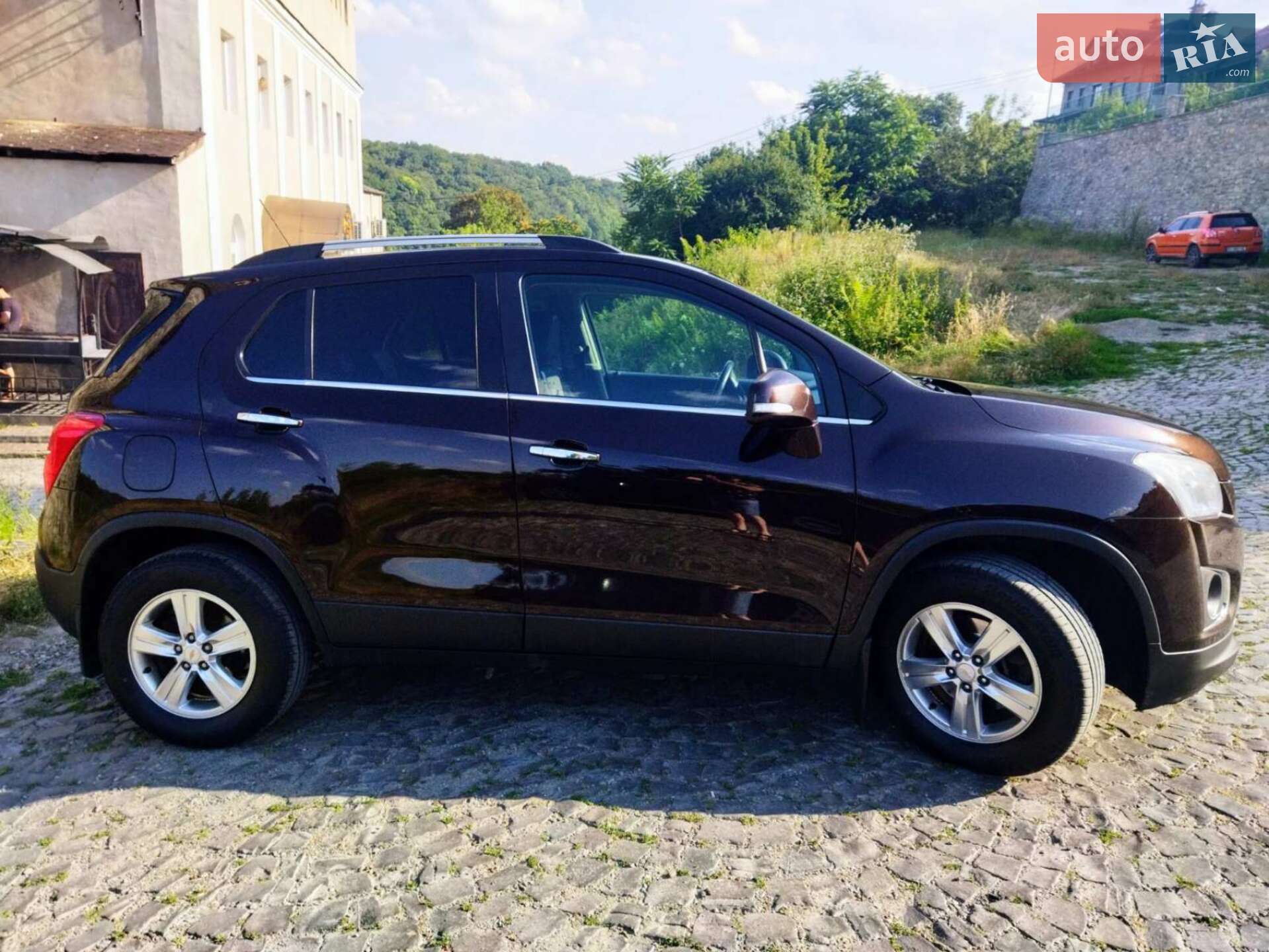 Chevrolet Tracker 2014 VIN Y6DBG7689EB656692 фото оголошення 33 з 119